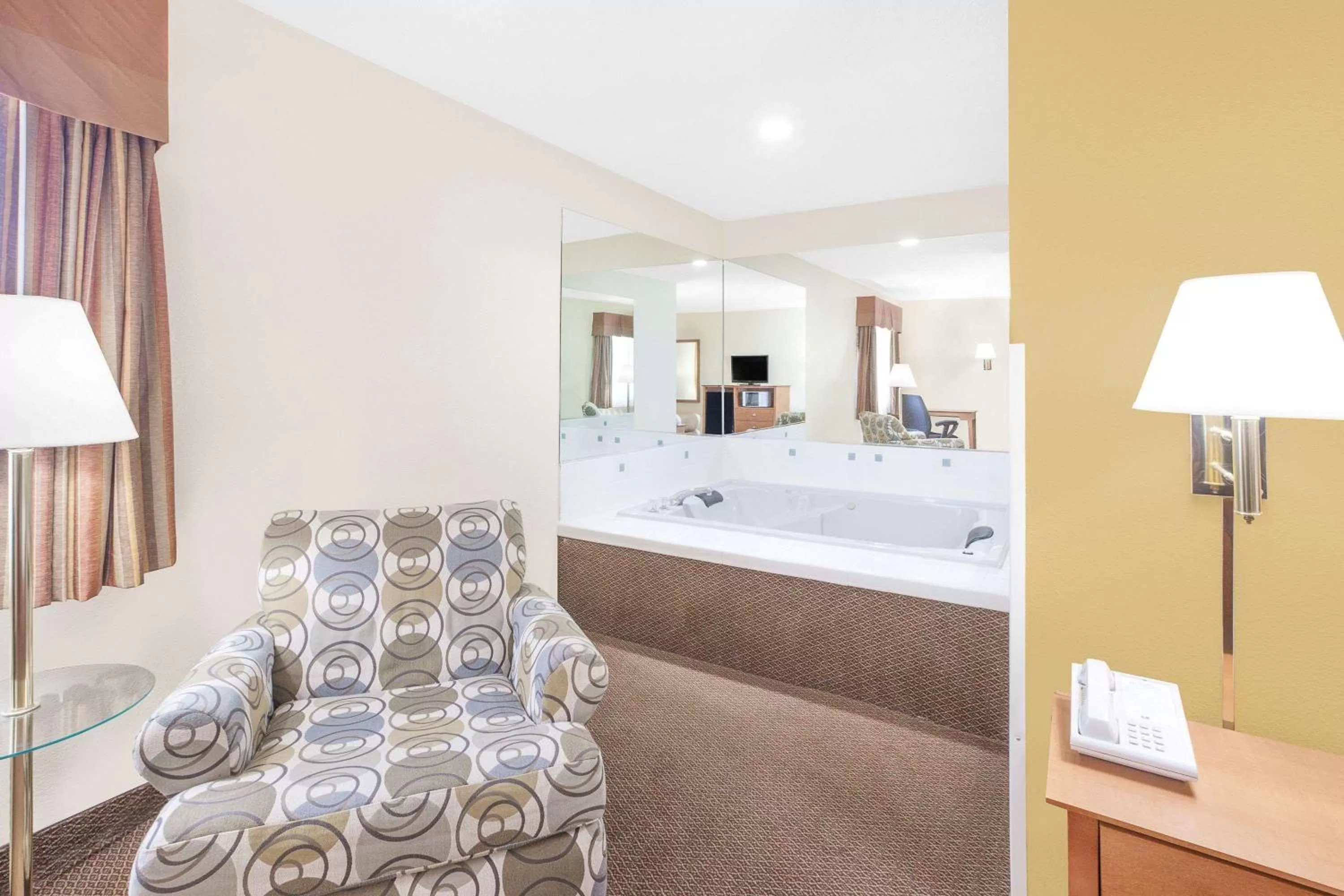 Photo of the whole room, Bed in Baymont by Wyndham Port Huron