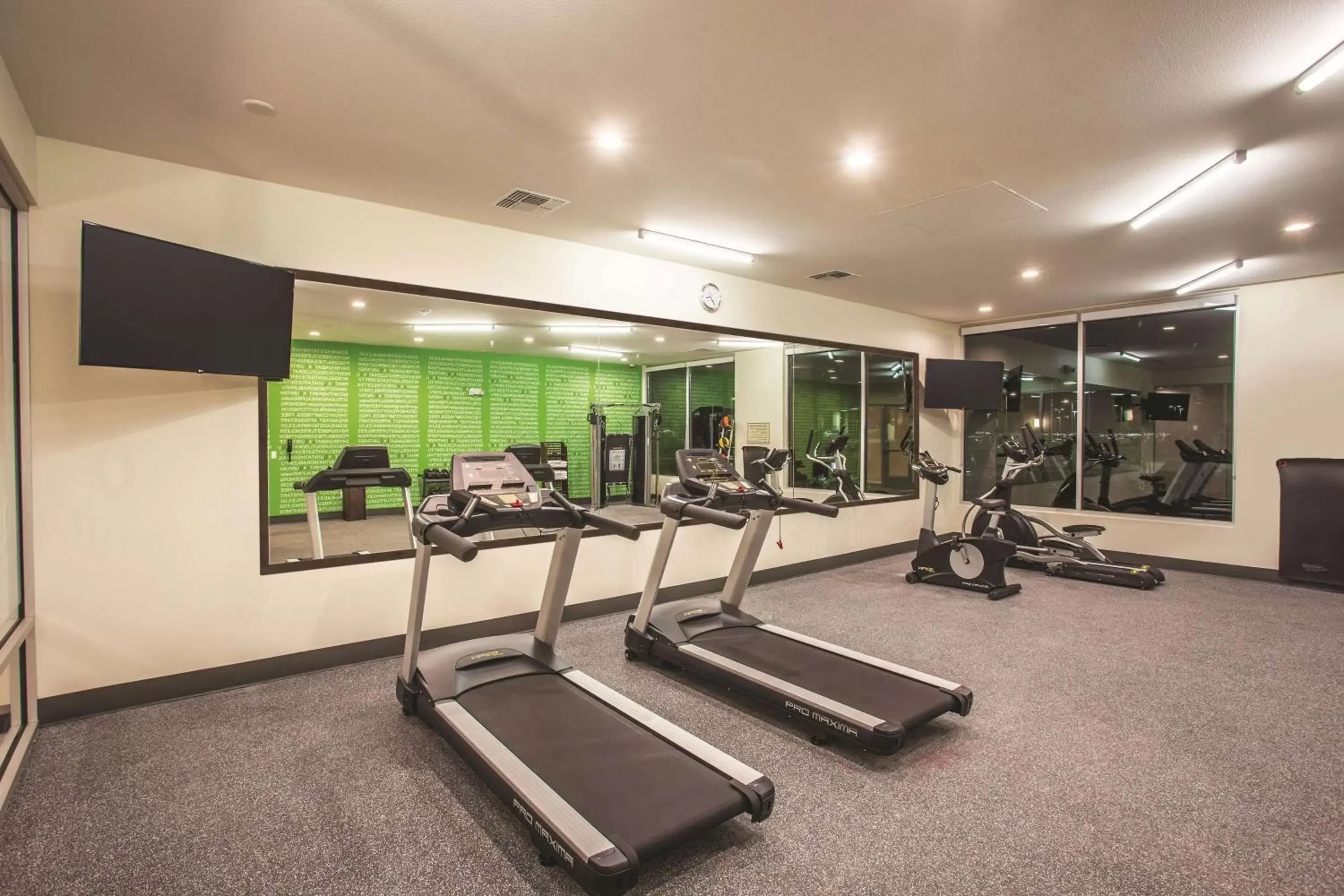 Fitness centre/facilities, Fitness Center/Facilities in La Quinta by Wyndham Morgan Hill-San Jose South