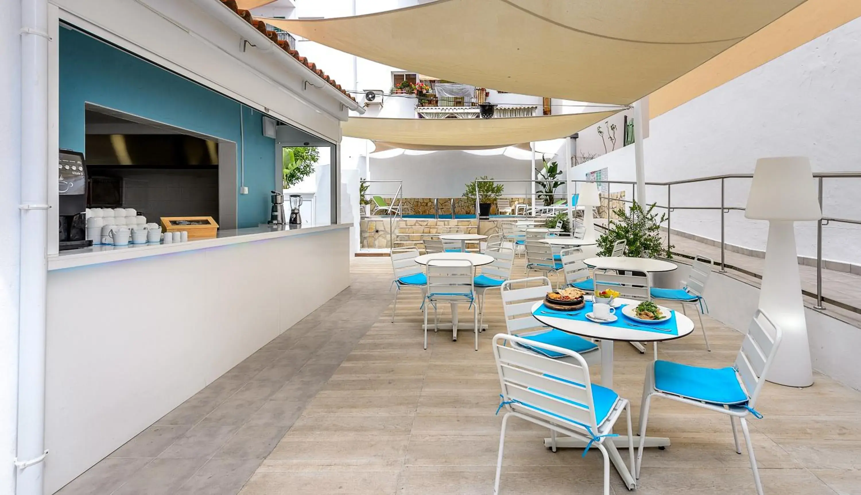 Lounge or bar, Restaurant/Places to Eat in Hotel Vibra Lei Ibiza