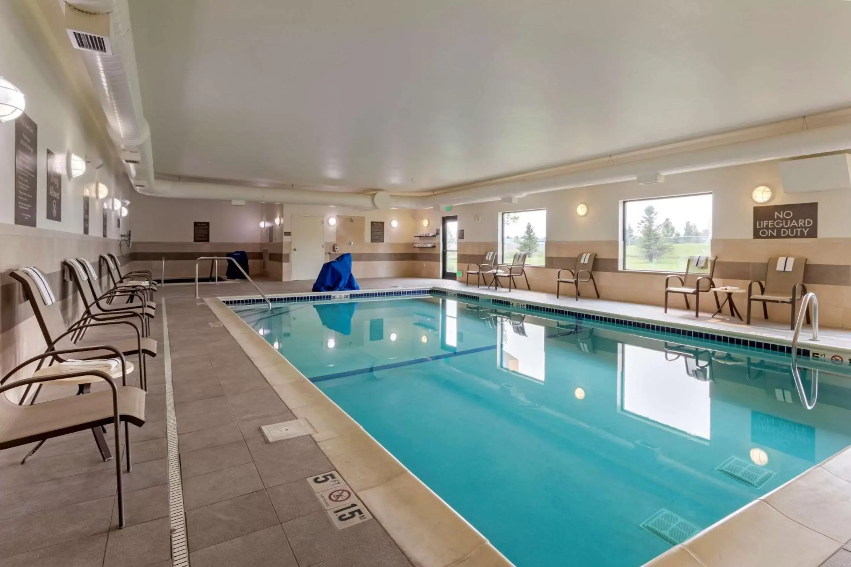 Activities, Swimming Pool in Comfort Suites Billings