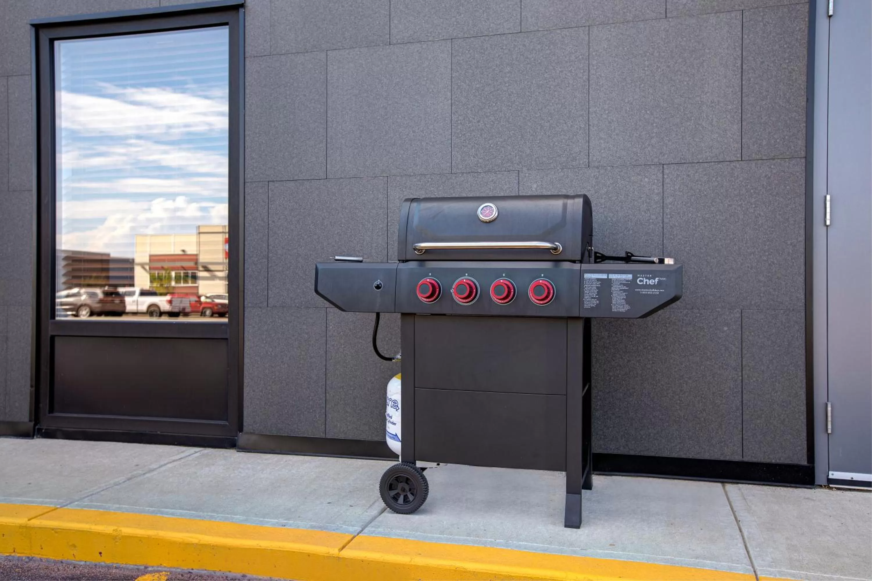 BBQ facilities in Ramada by Wyndham St Paul AB