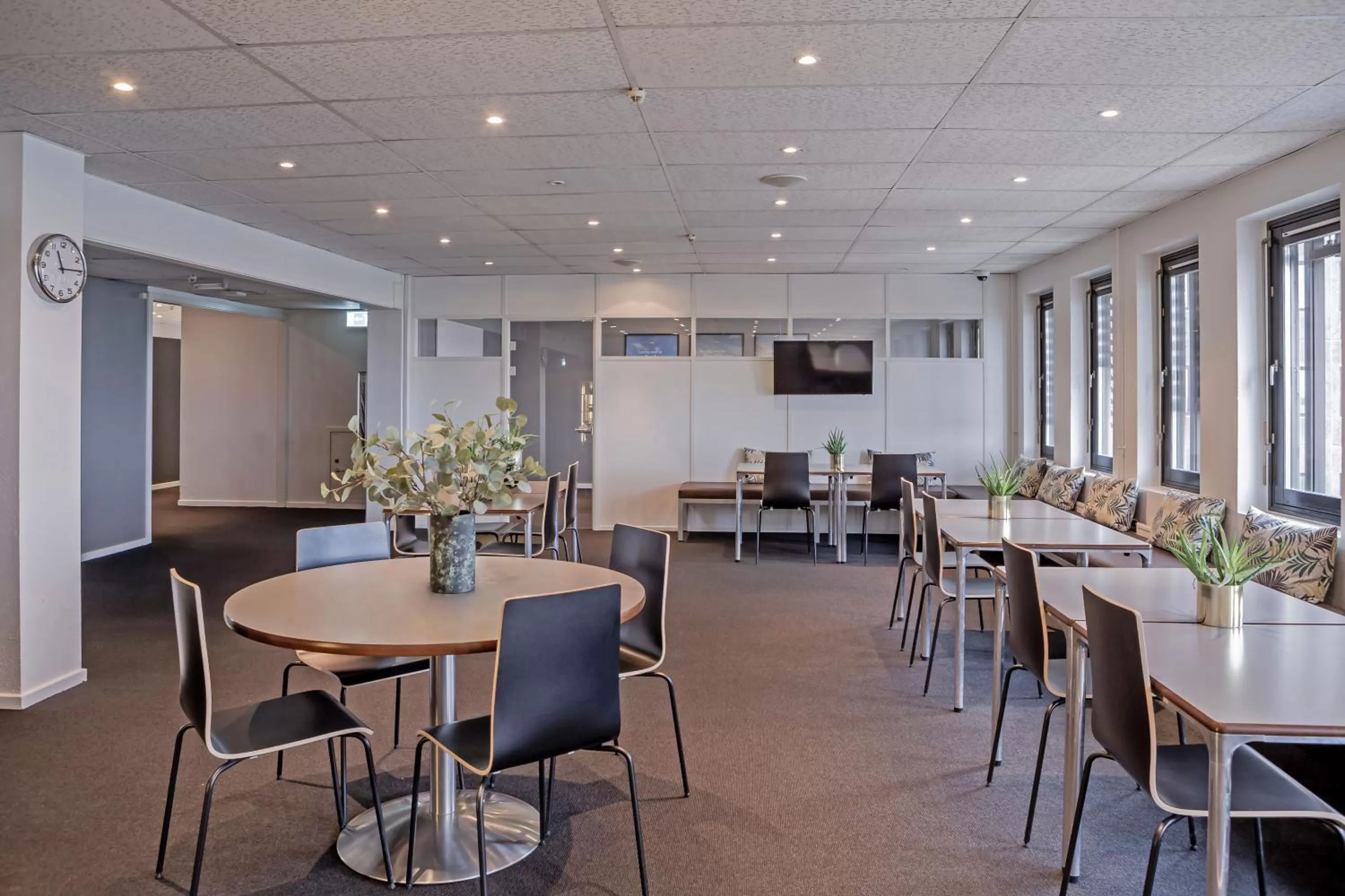 Lounge or bar in Zleep Hotel Ishøj