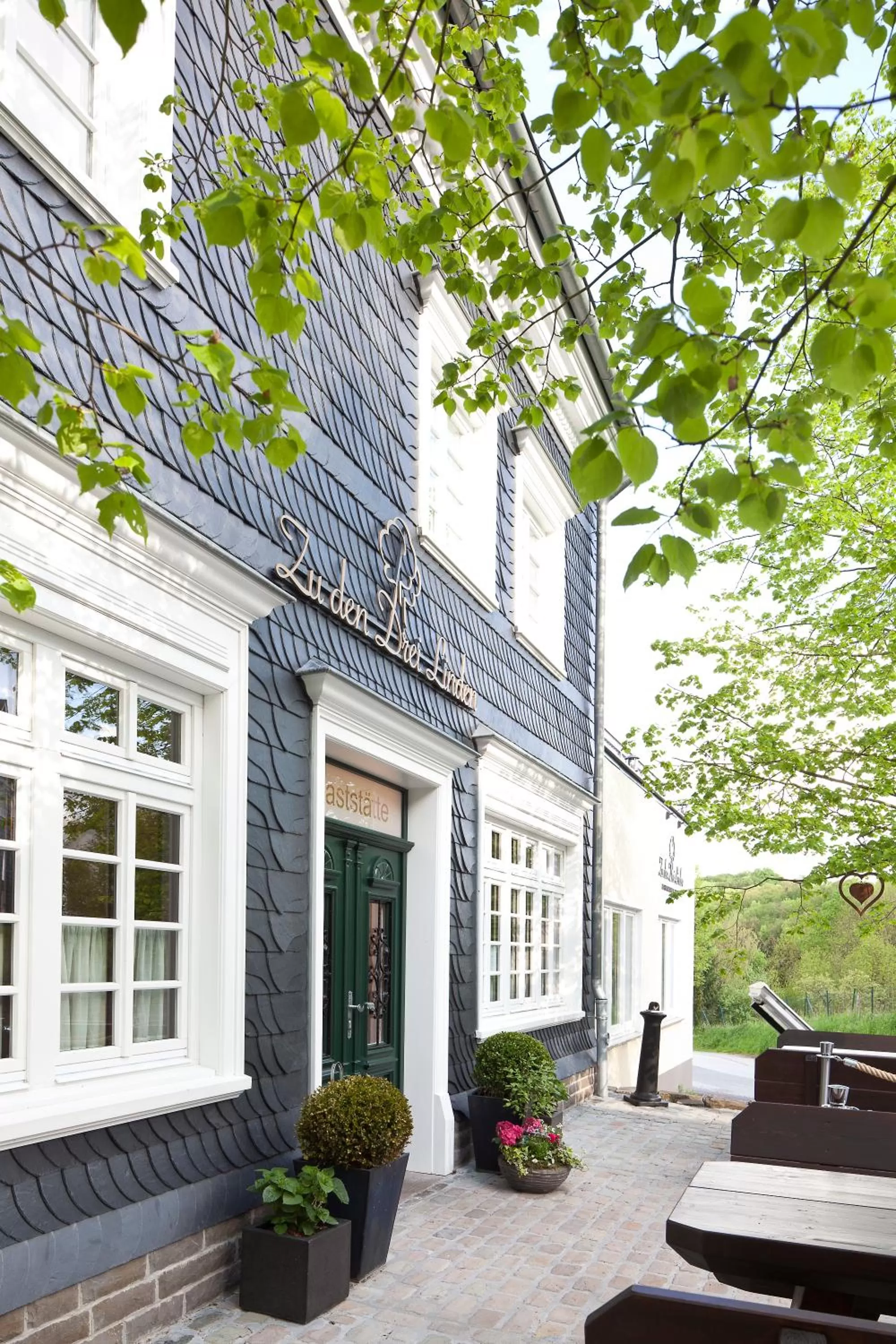 Facade/entrance in Zu den Drei Linden