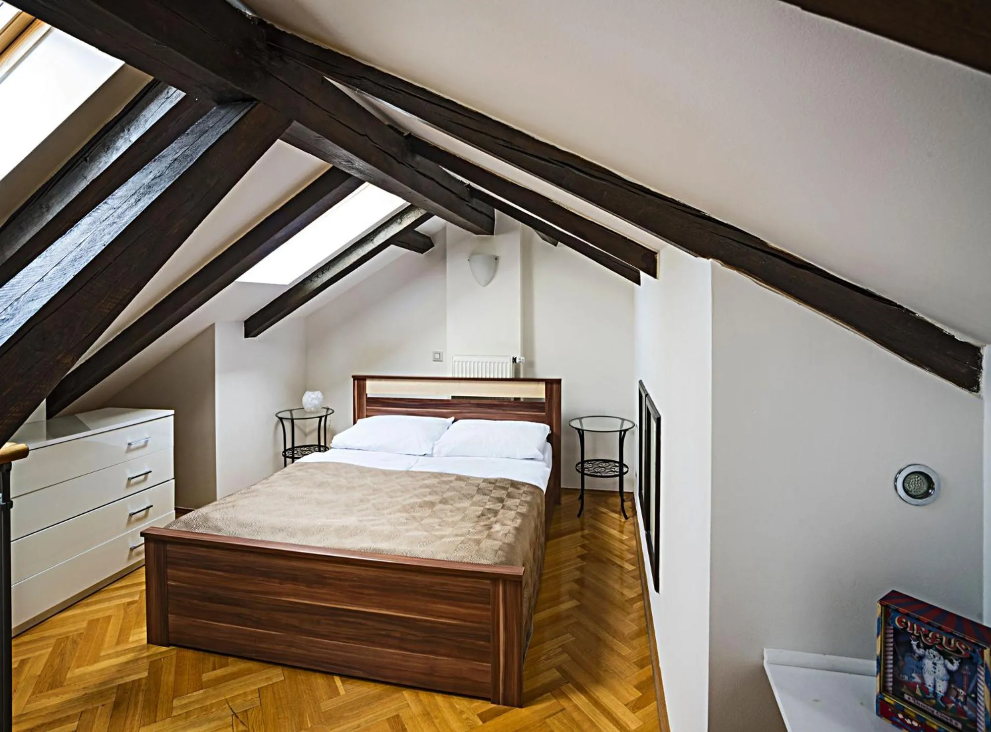 Bed in Deminka Palace