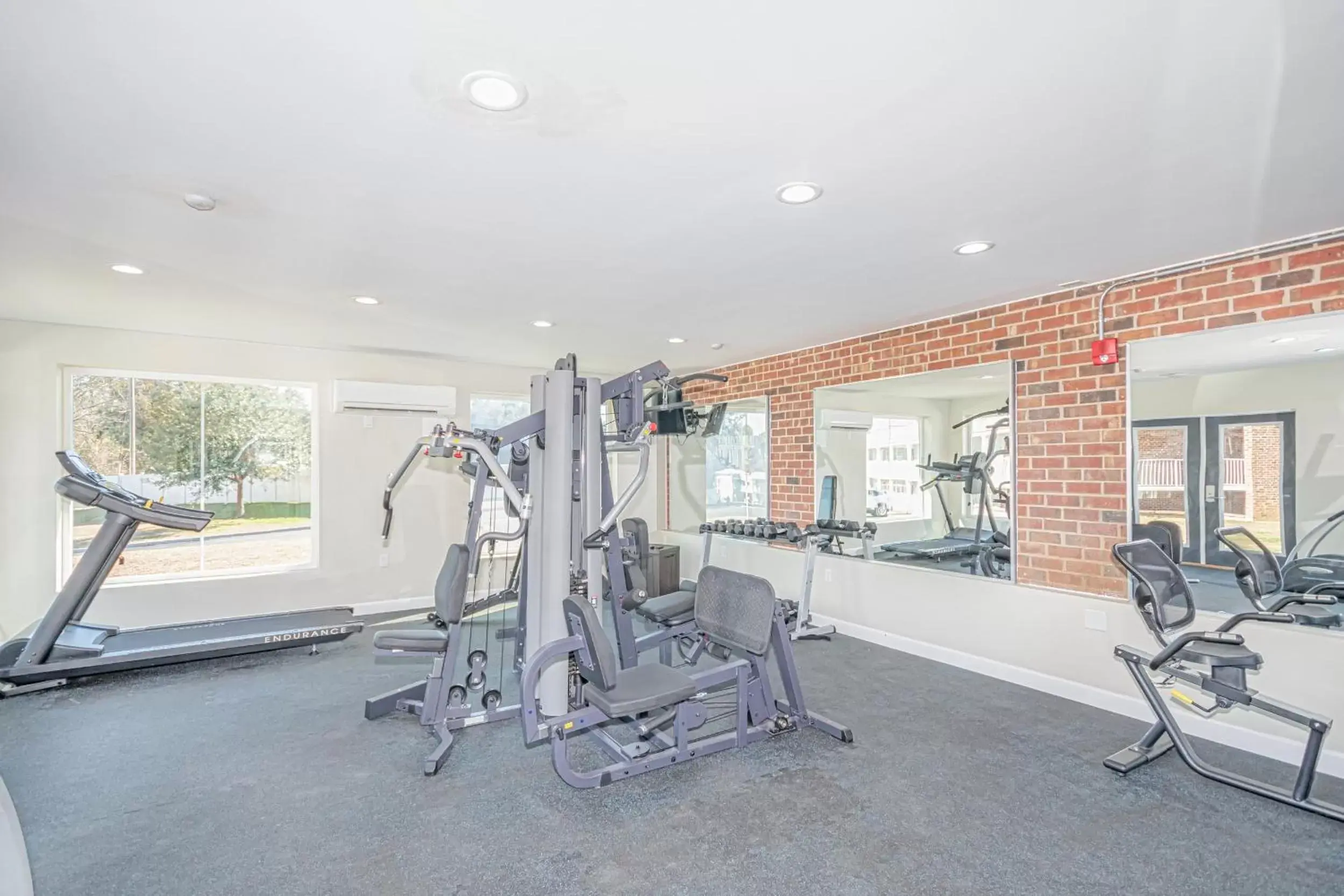 Fitness centre/facilities, Fitness Center/Facilities in Seven Hills Suites Tallahassee