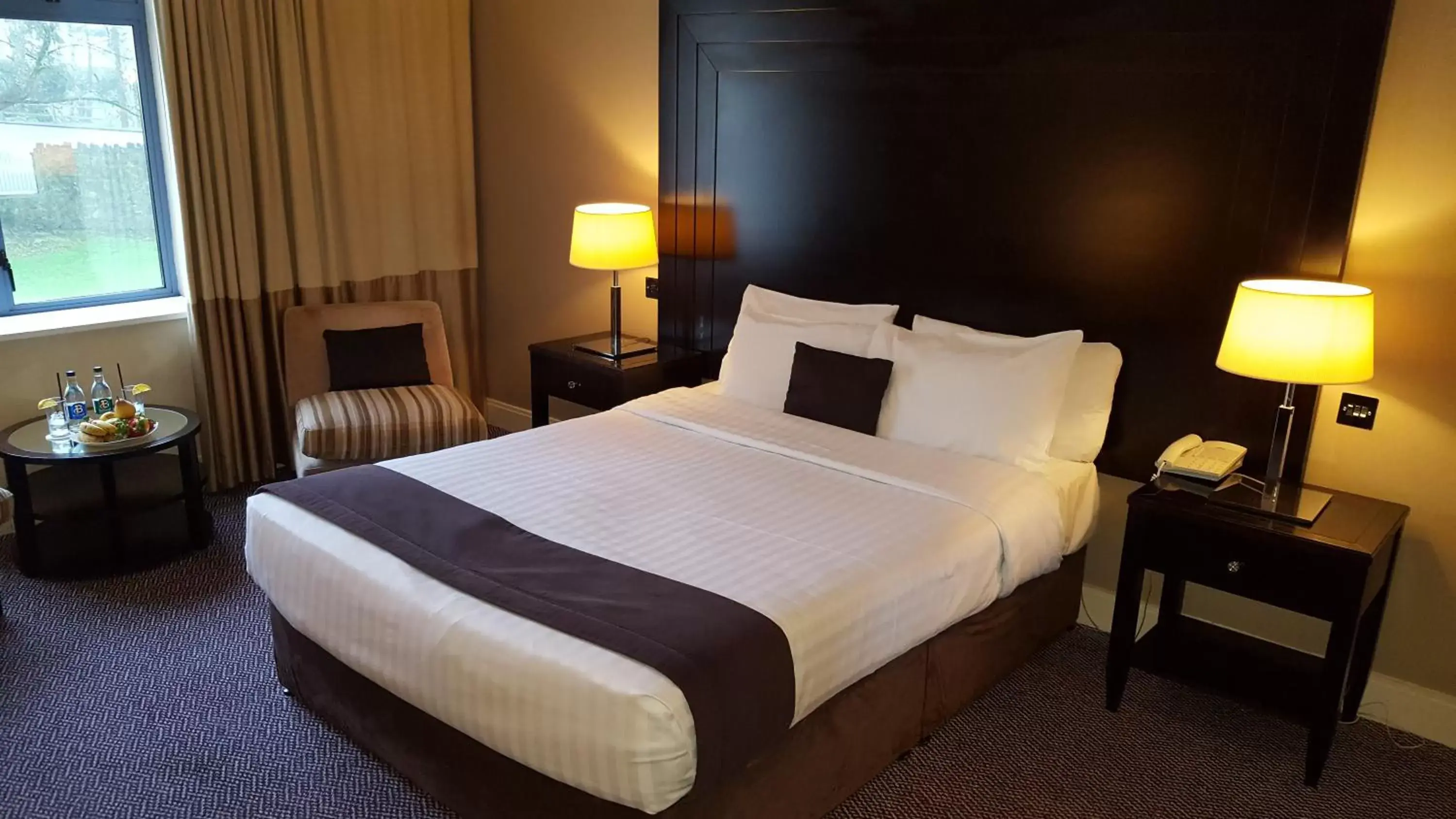 Bed in Shamrock Lodge Hotel