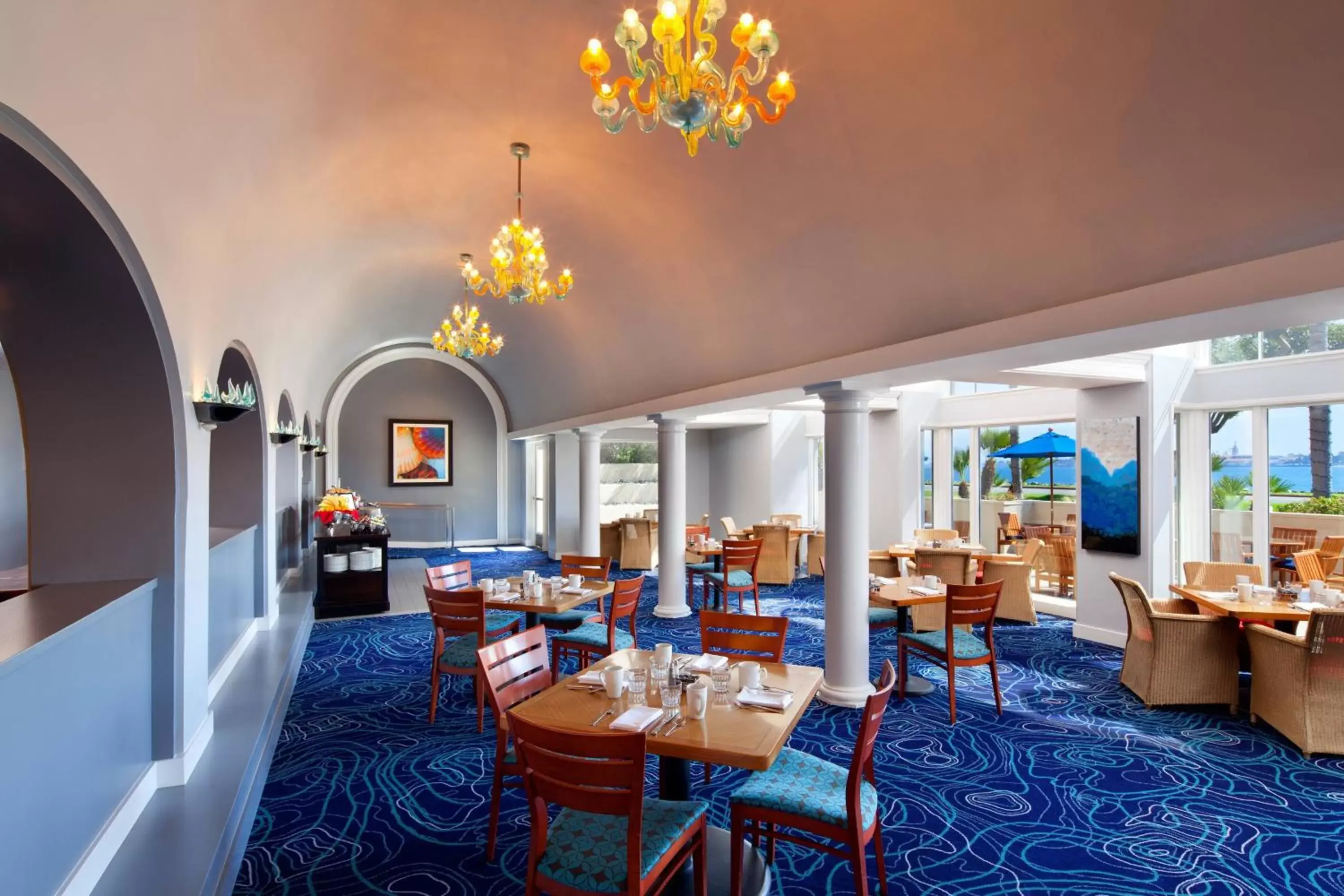 Lounge or bar, Restaurant/Places to Eat in Sheraton San Diego Hotel & Marina