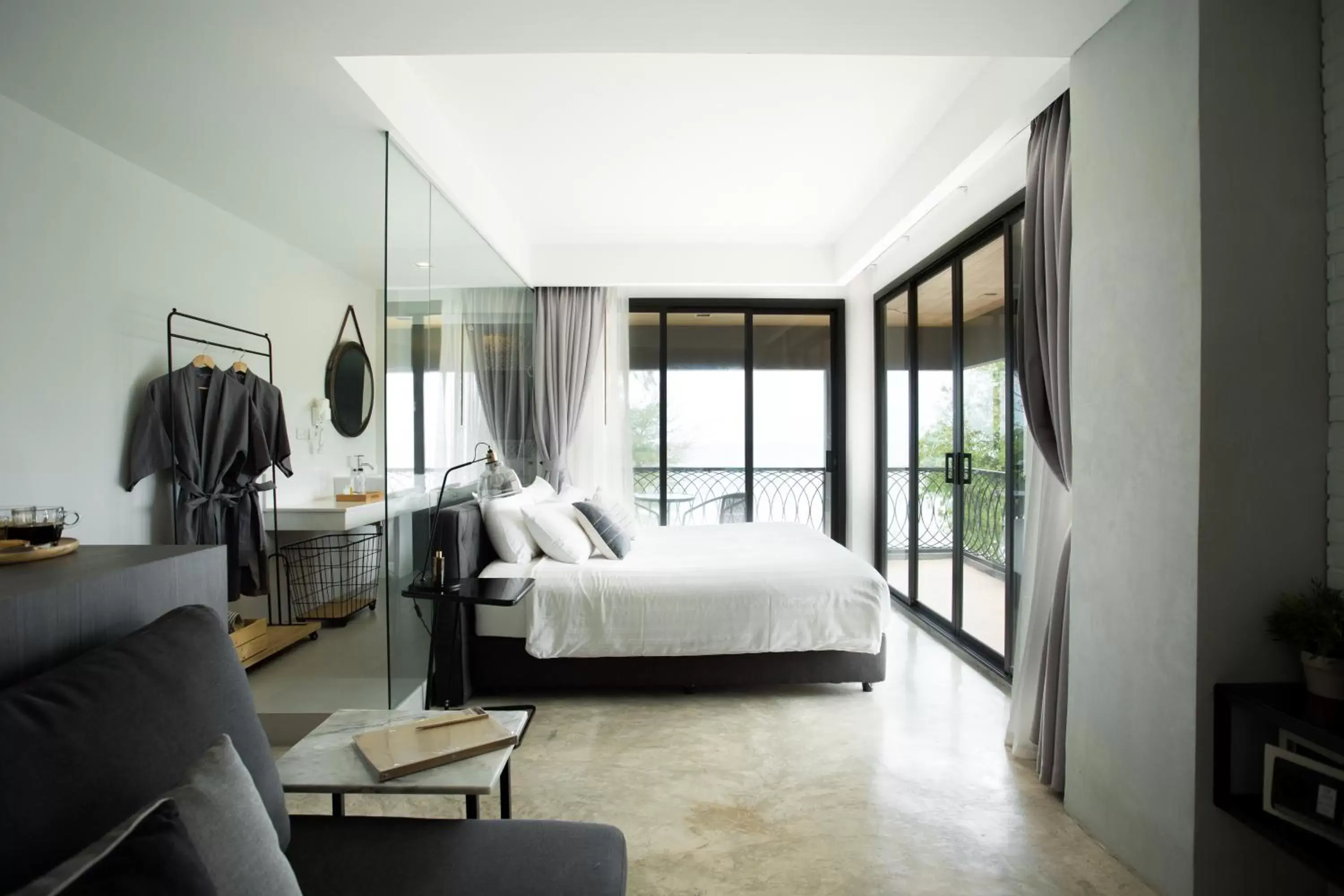 Photo of the whole room, Bed in Siambeach Resort Photo of the whole room, Bed in Siambeach Resort