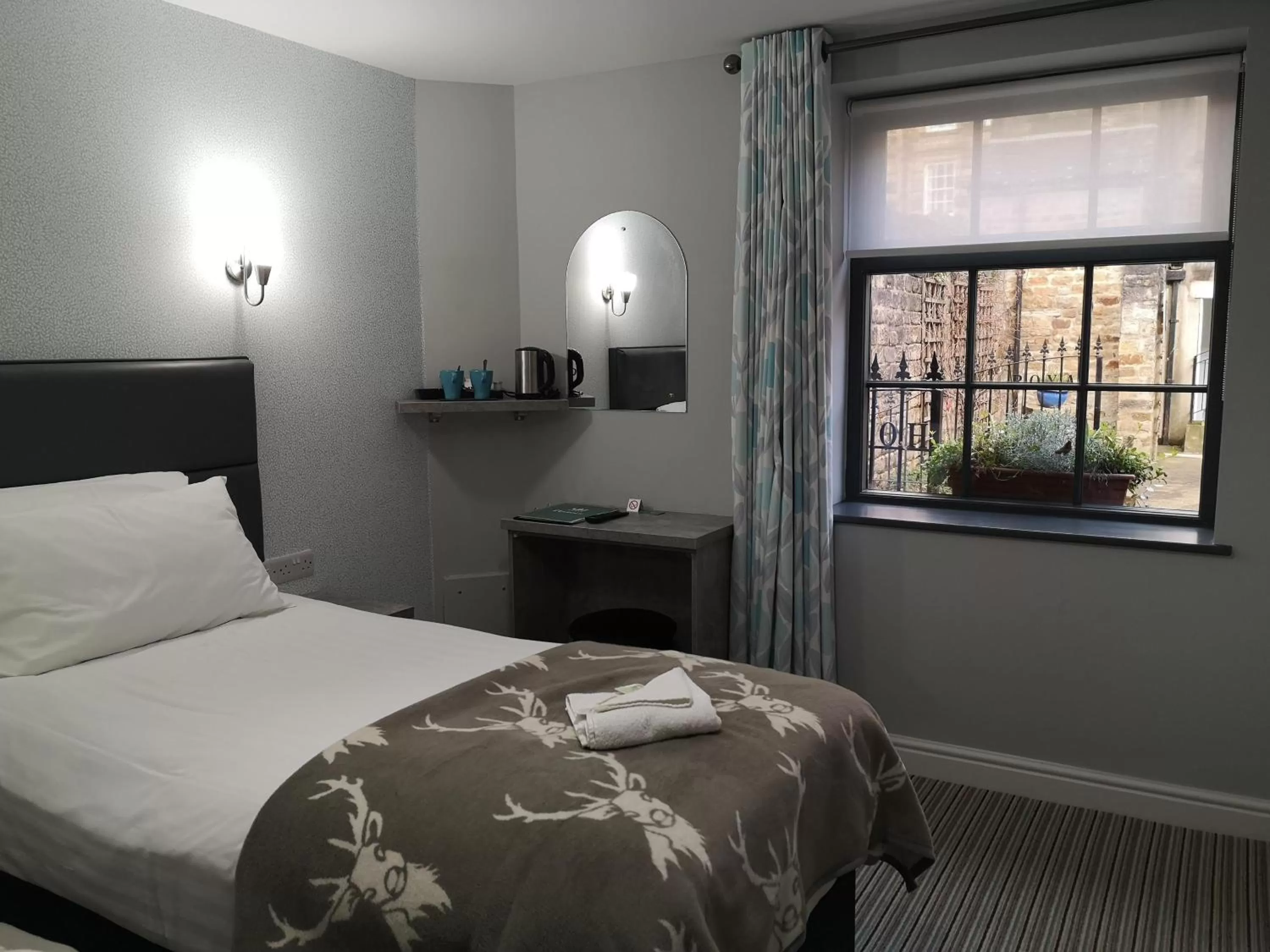 Winter, Bed in The Royal Hotel and Bar