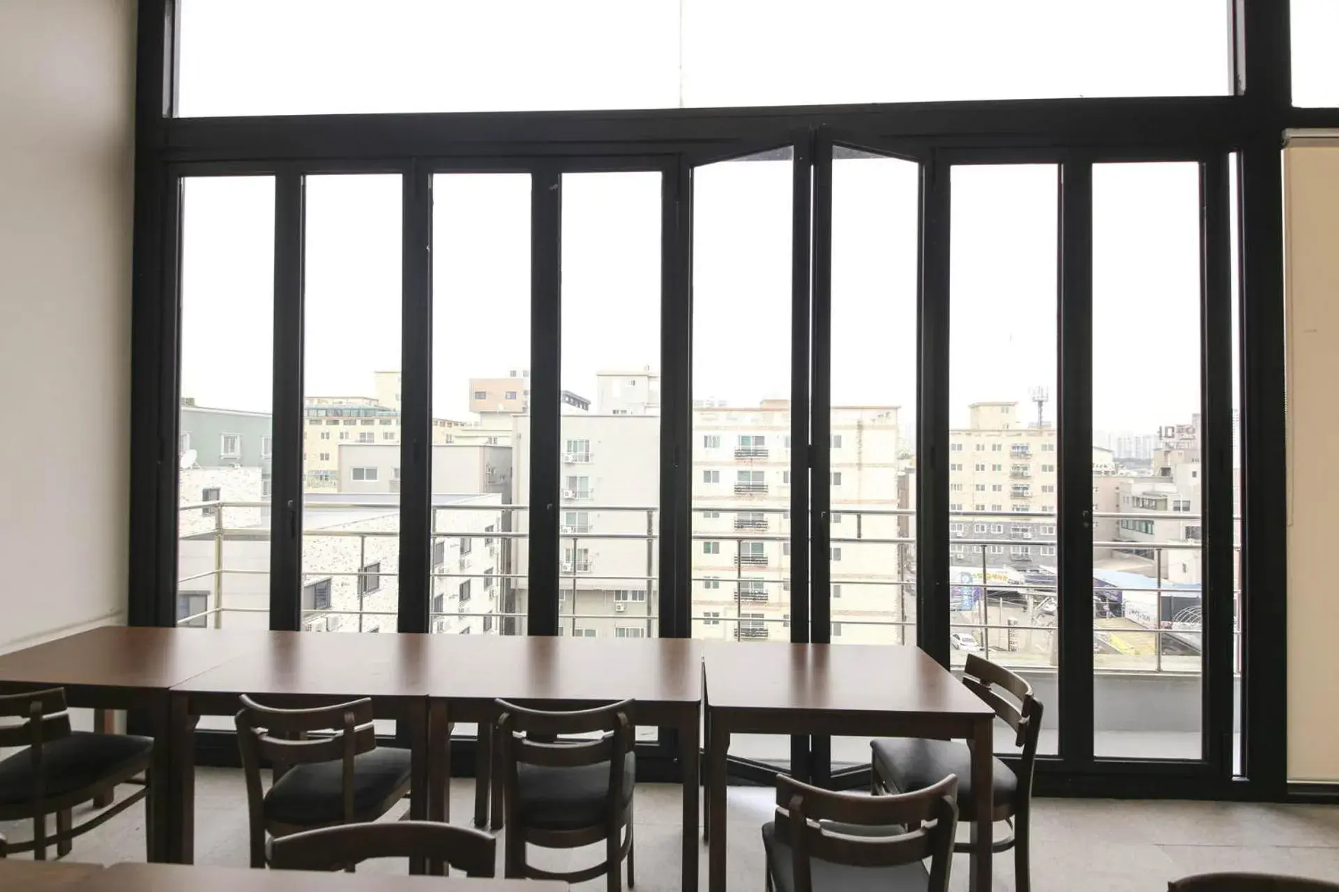 Restaurant/places to eat in Benikea hotel Restaurant/places to eat in Benikea hotel