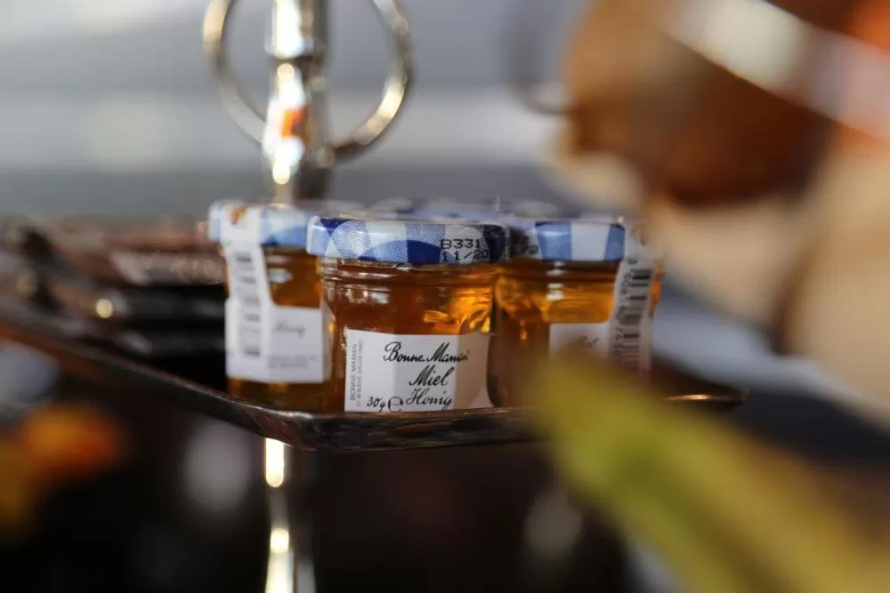 Buffet breakfast in Hotel Engel am Bahnhof