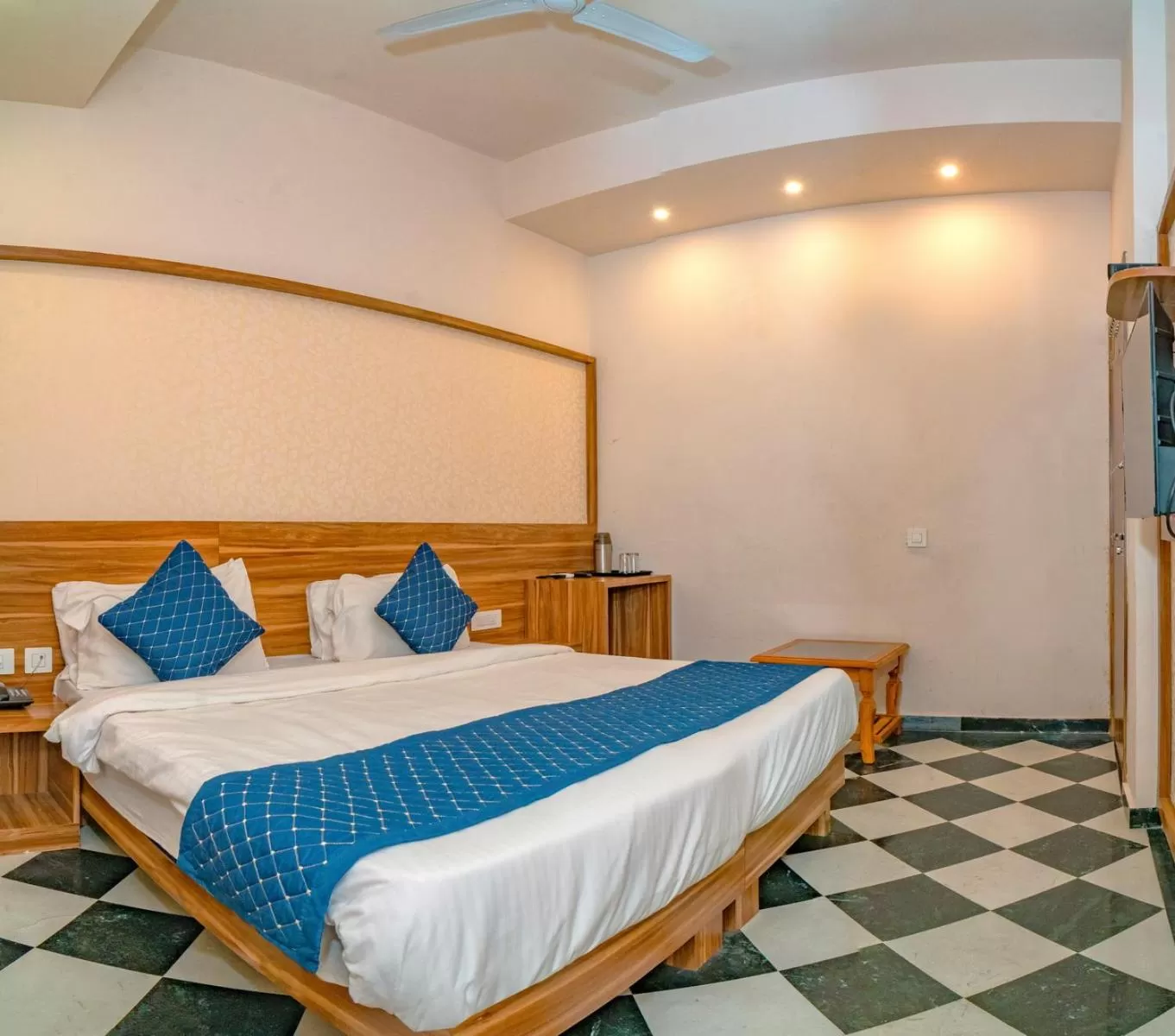 Bed in Ostel By Orion Hotels -Udaipur