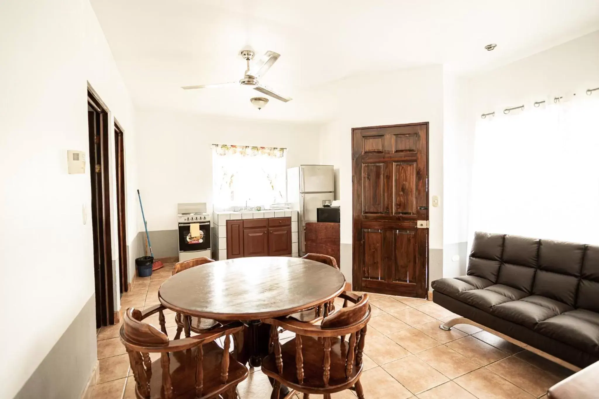 Dining Area in Hotel El Rancho