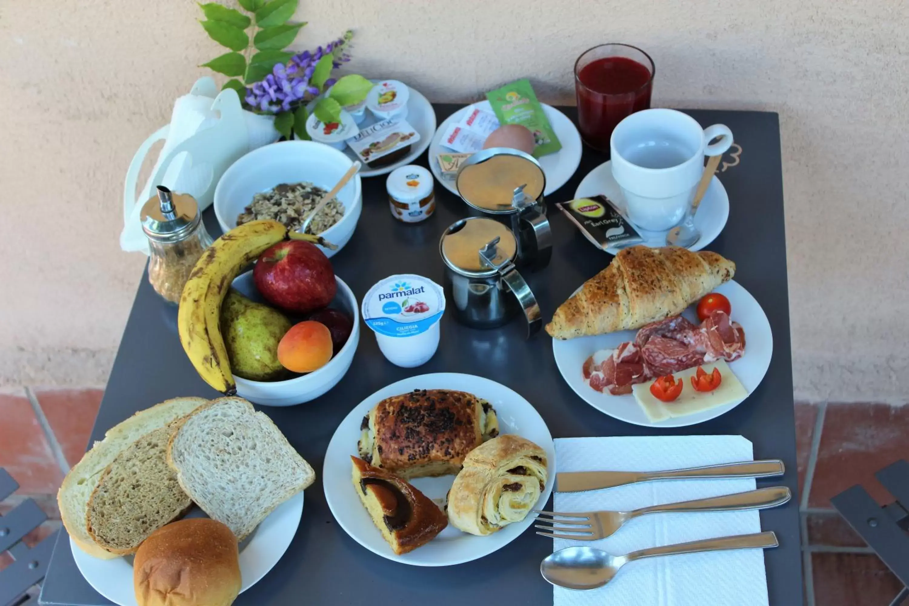 Food and drinks, Breakfast in Hotel Biscari