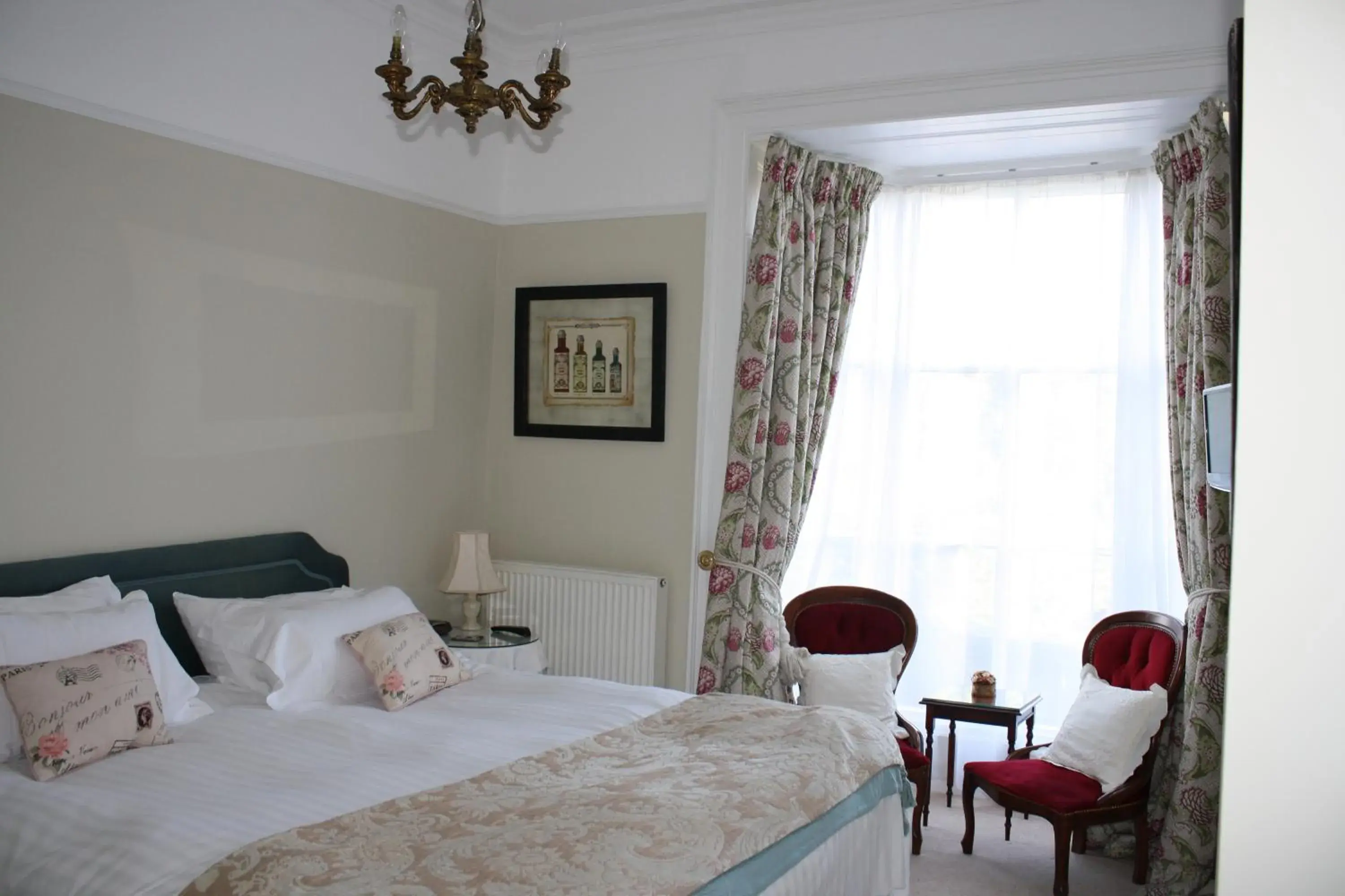 Bed in Holmwood House Guest Accommodation Bed in Holmwood House Guest Accommodation