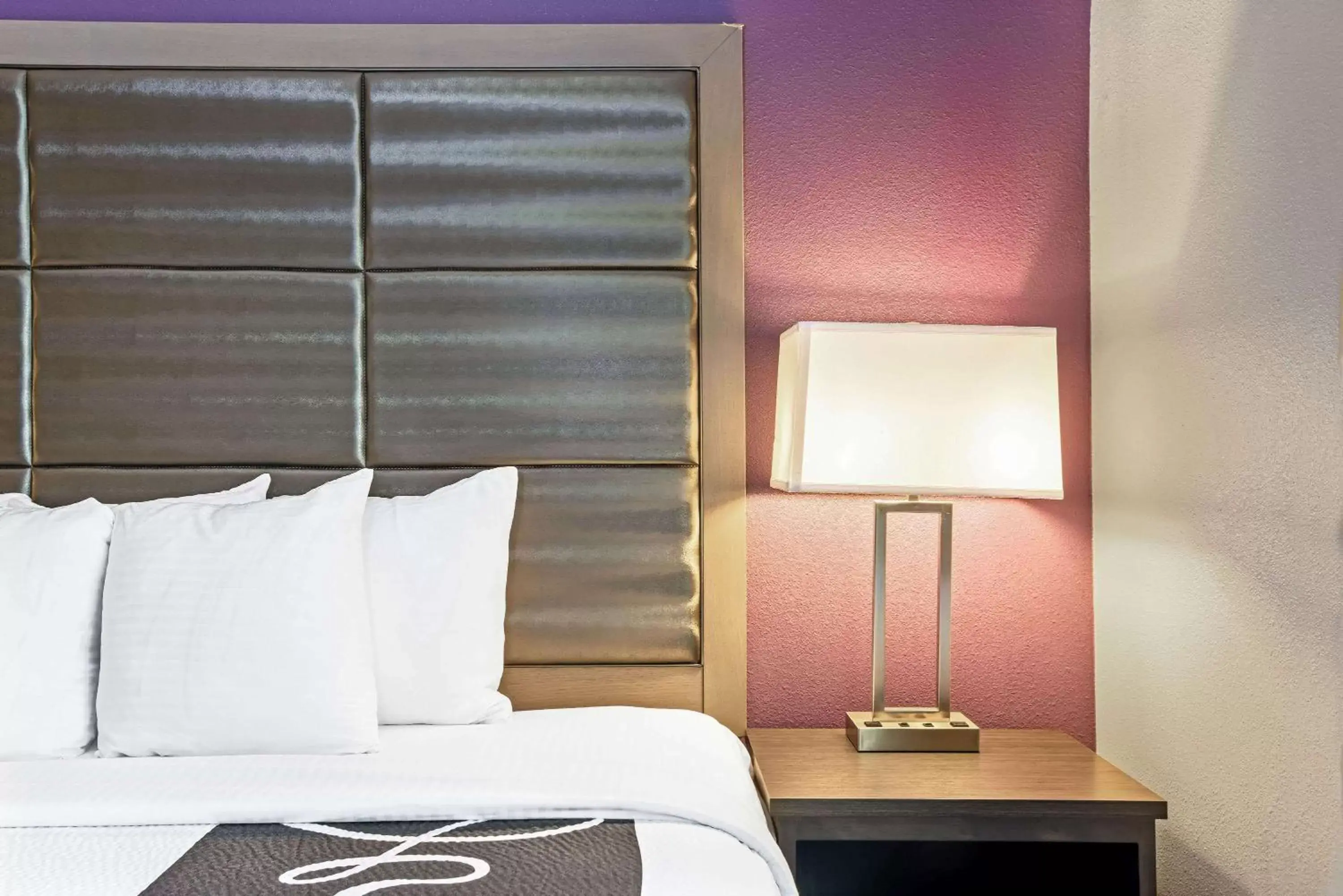 Photo of the whole room, Bed in La Quinta by Wyndham Kearney Photo of the whole room, Bed in La Quinta by Wyndham Kearney