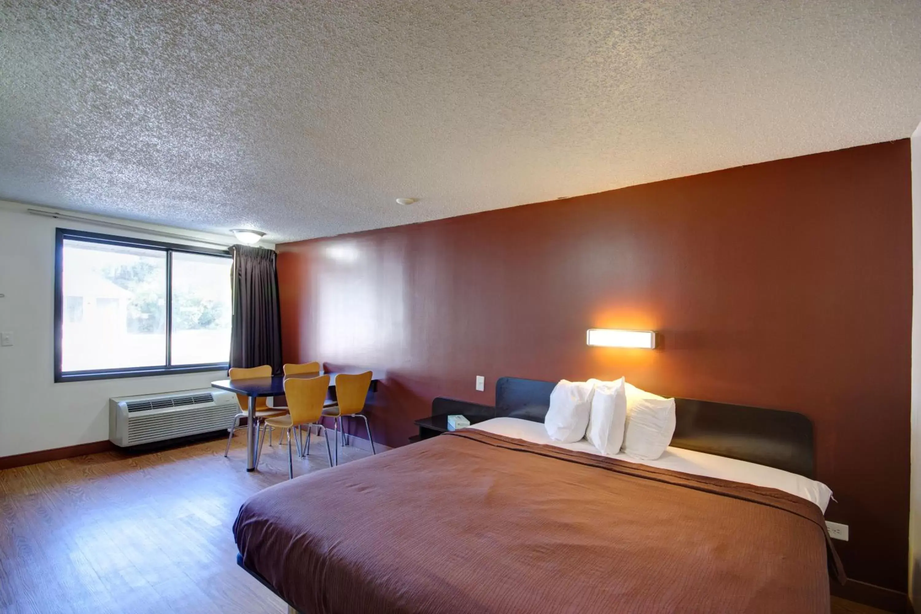 Other, Bed in Americas Best Value Inn Heath-Newark Other, Bed in Americas Best Value Inn Heath-Newark