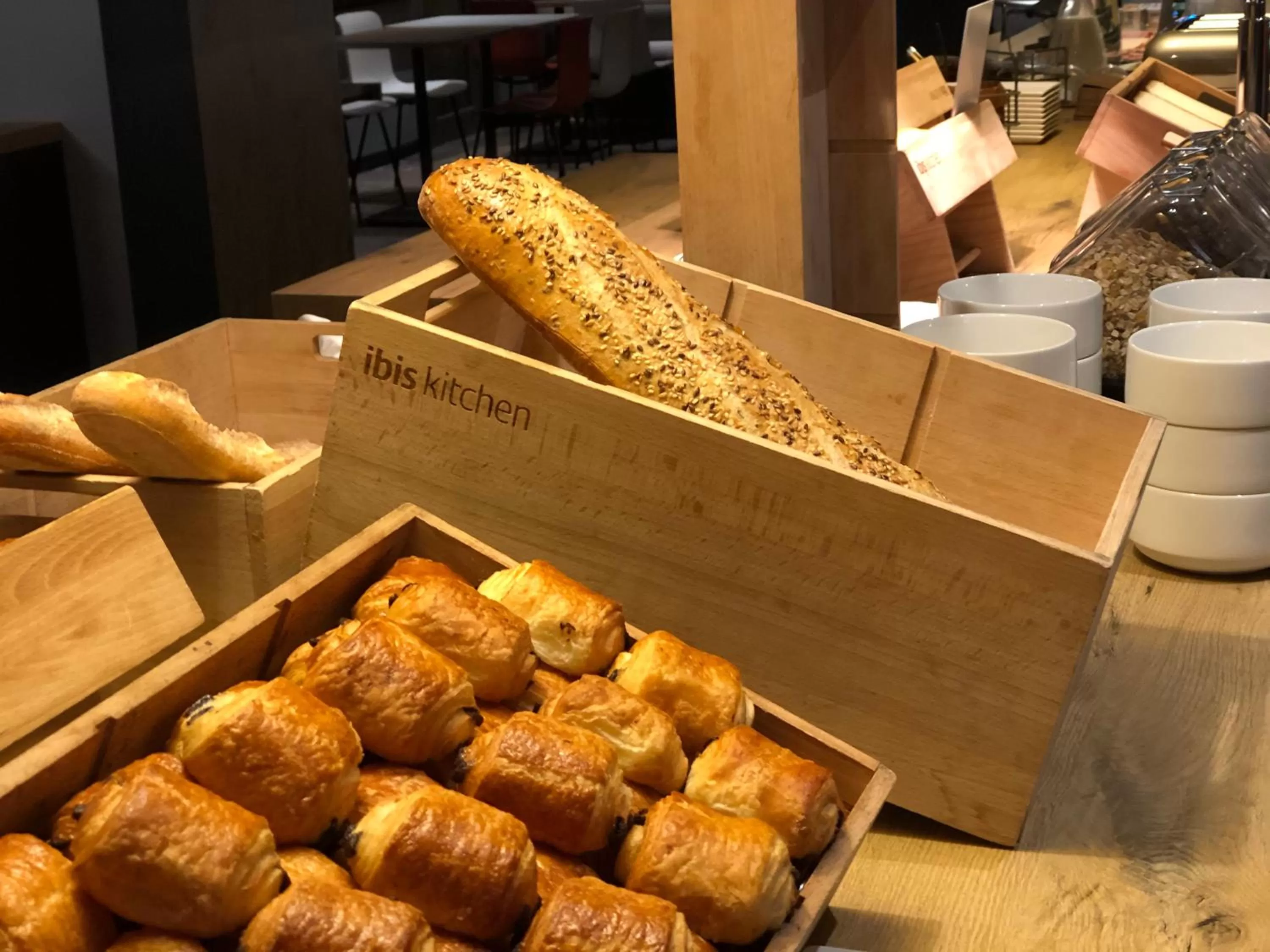 Food and drinks in ibis Melun