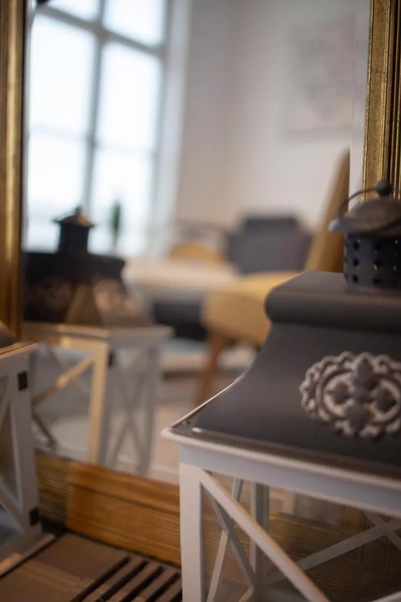 Decorative detail, Bed in Bienvenue Chez Nous