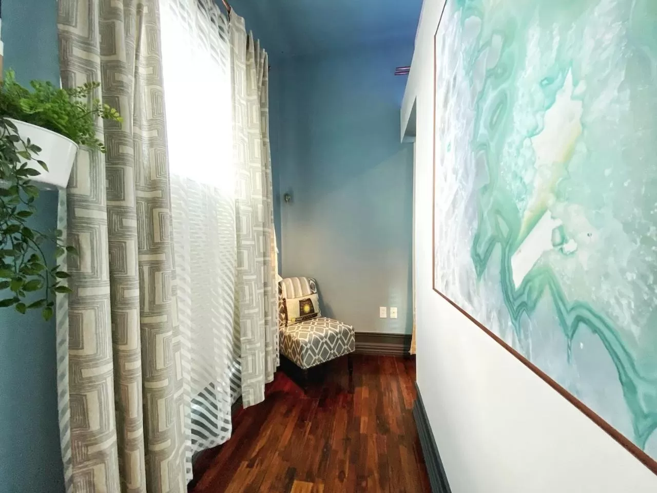 Seating area in The Wesley Walla Walla