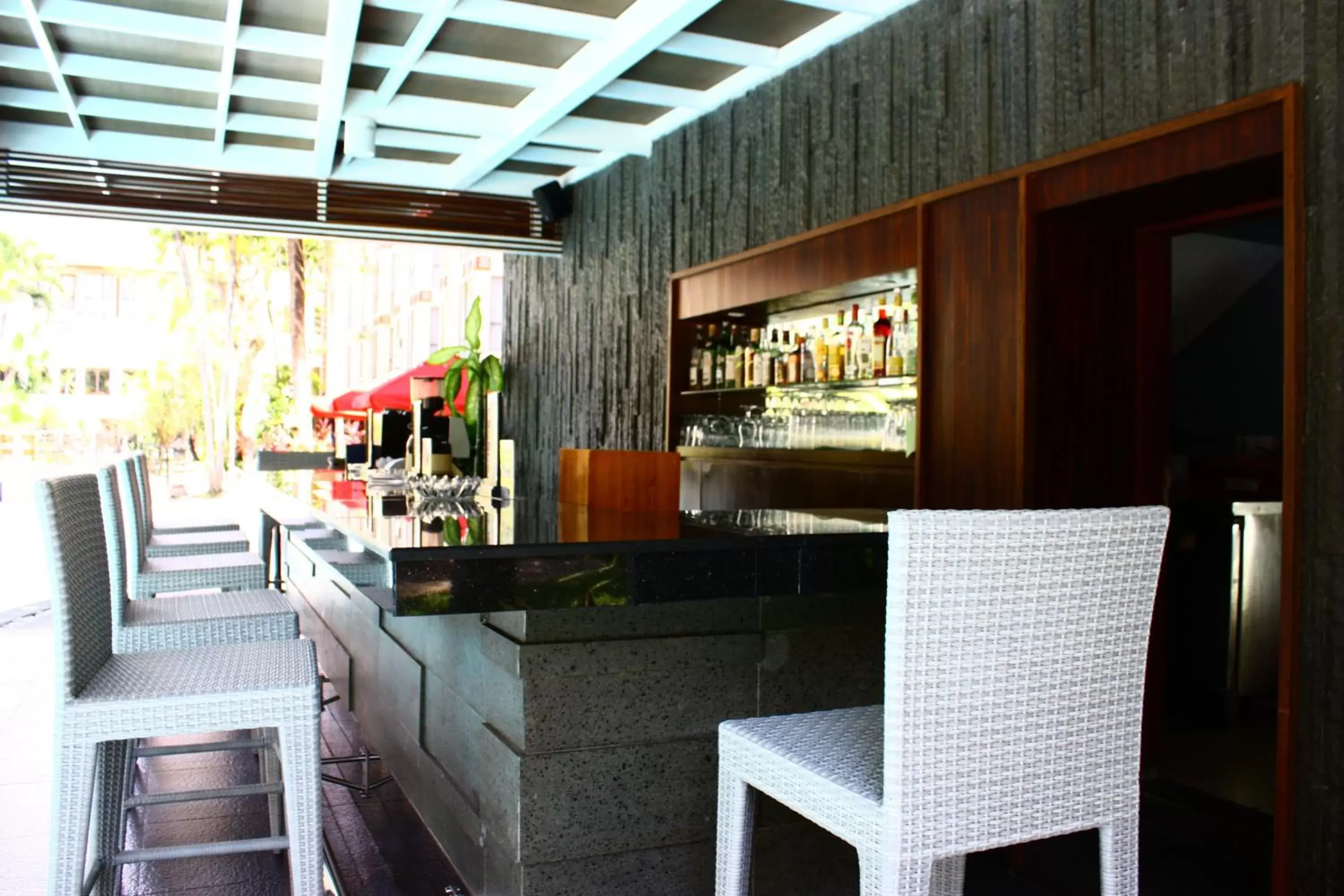 Lounge or bar in Prime Plaza Hotel Sanur – Bali