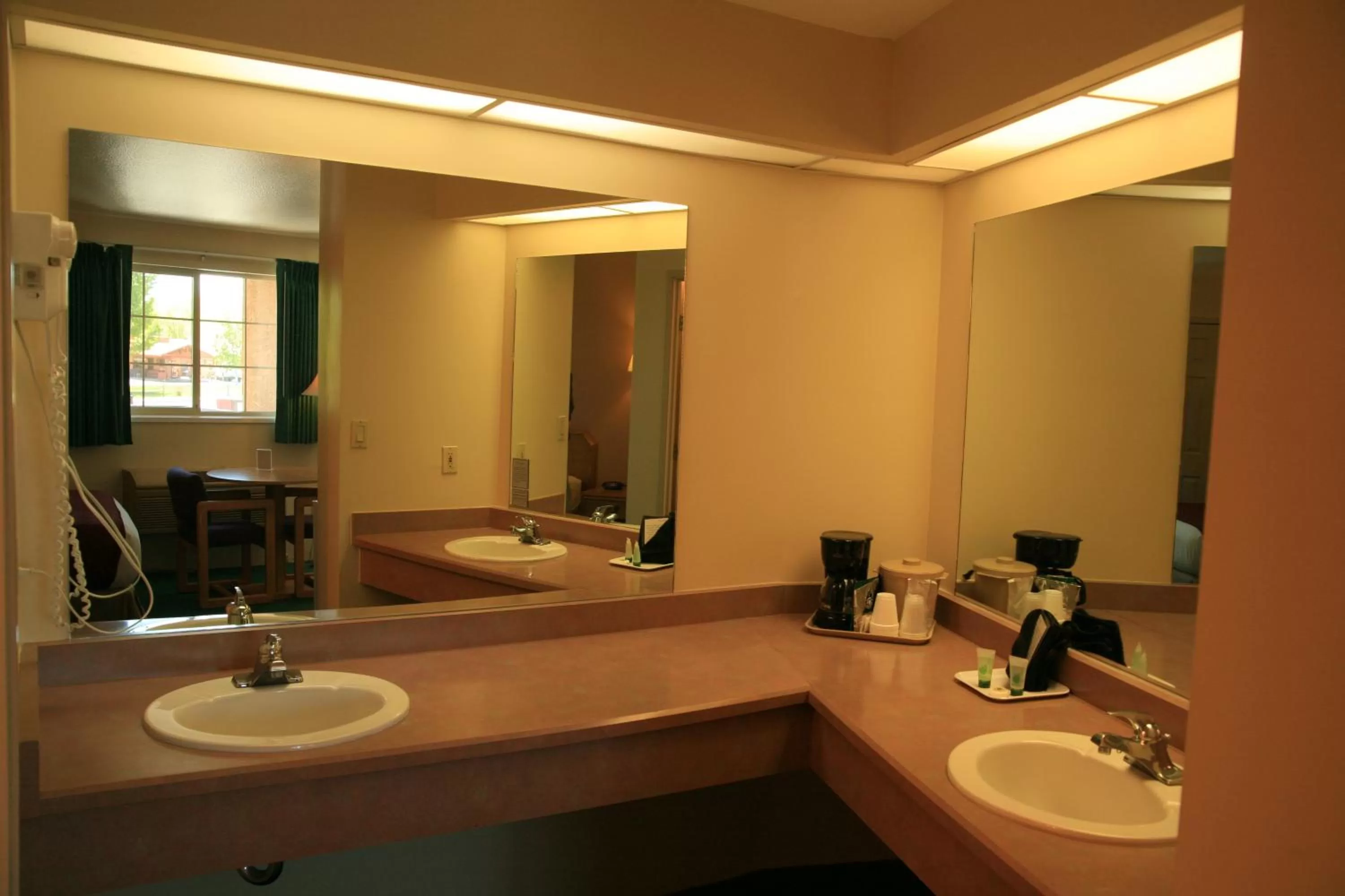 Other in Black Canyon Motel