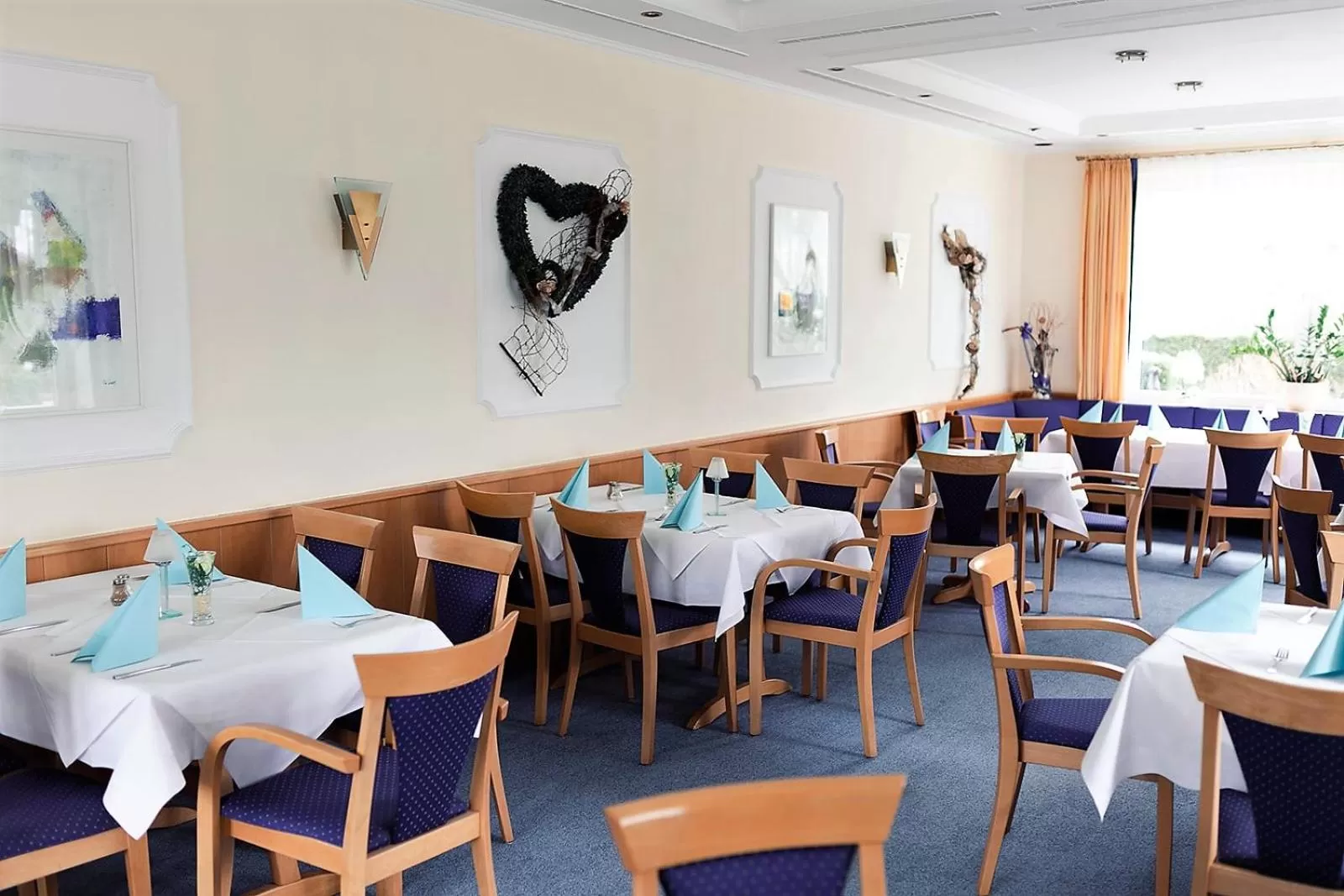 Restaurant/places to eat in Hotel Restaurant Steinhägerquelle