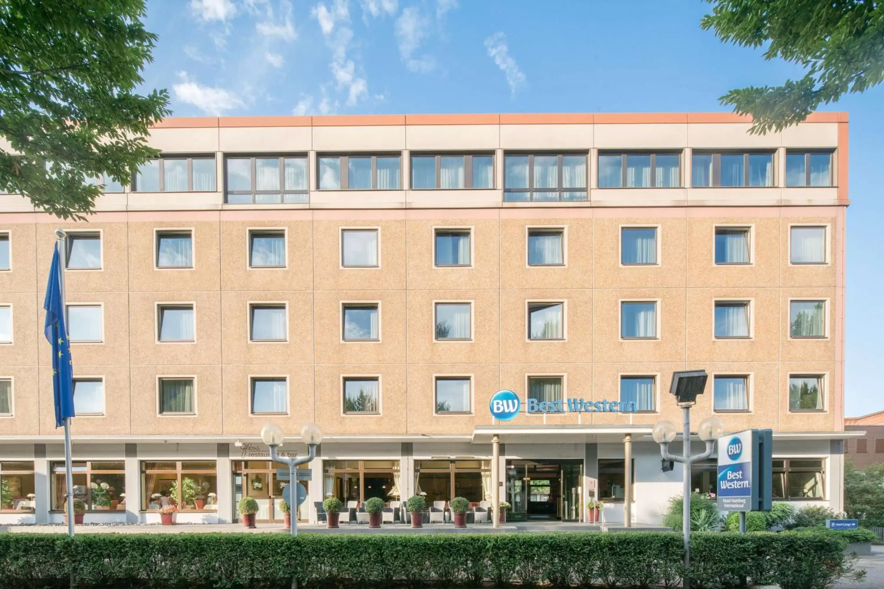 Property Building in Best Western Hotel Hamburg International