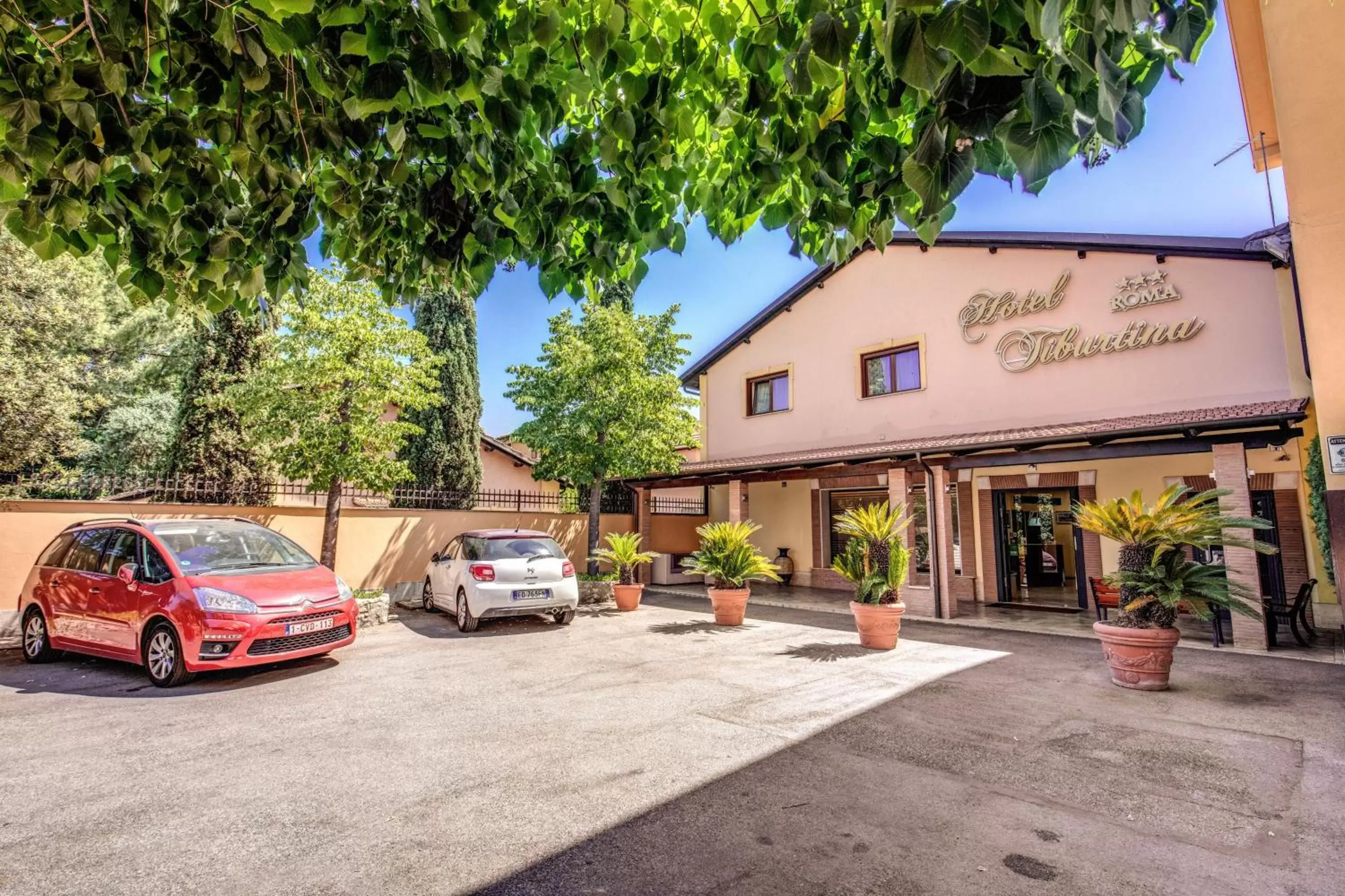 Property building in Hotel Roma Tiburtina Metro Property building in Hotel Roma Tiburtina Metro