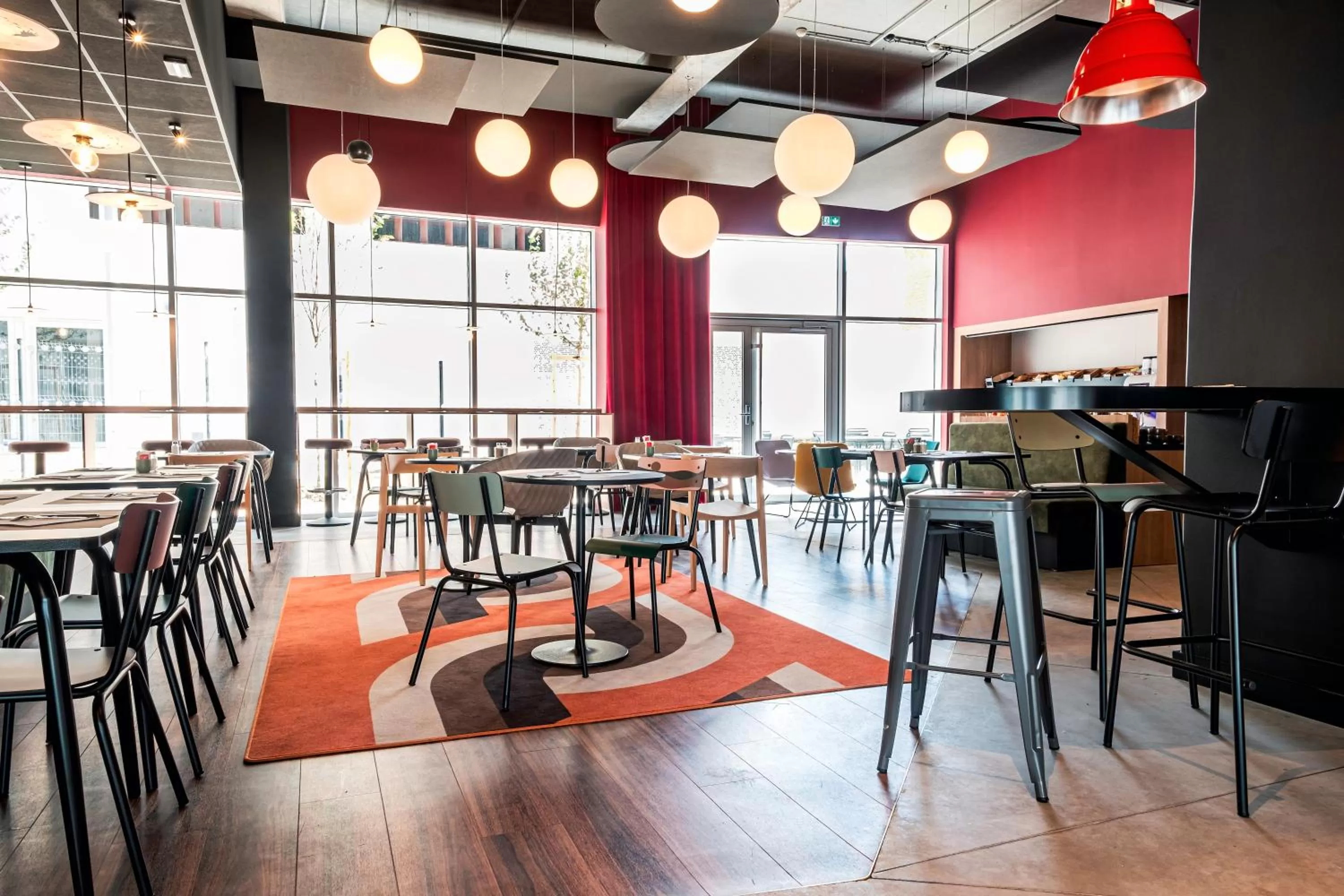 Breakfast in ibis Styles Lens Centre Gare