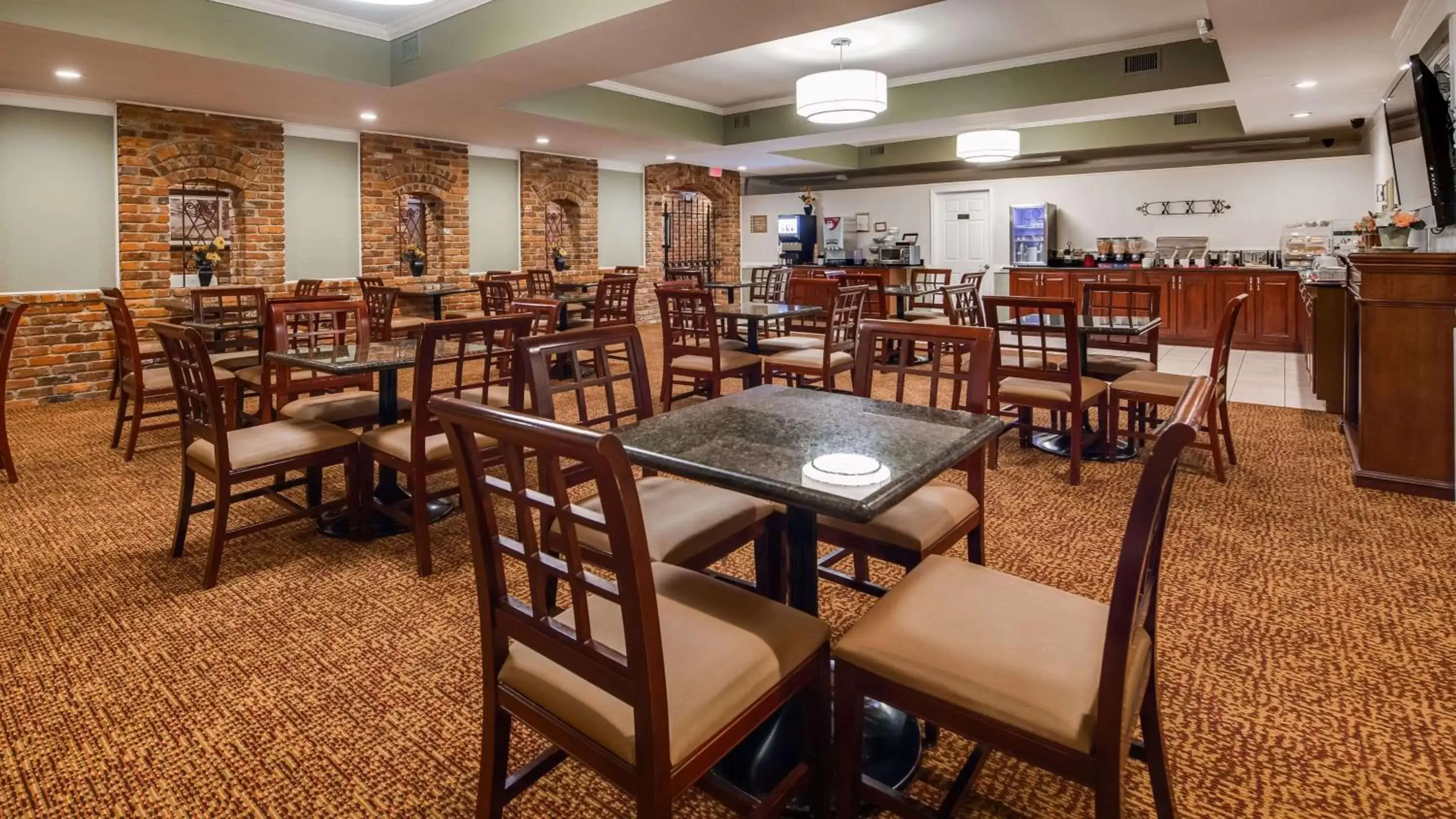 Lobby or reception, Restaurant/Places to Eat in Best Western PLUS Governor's Inn Richmond