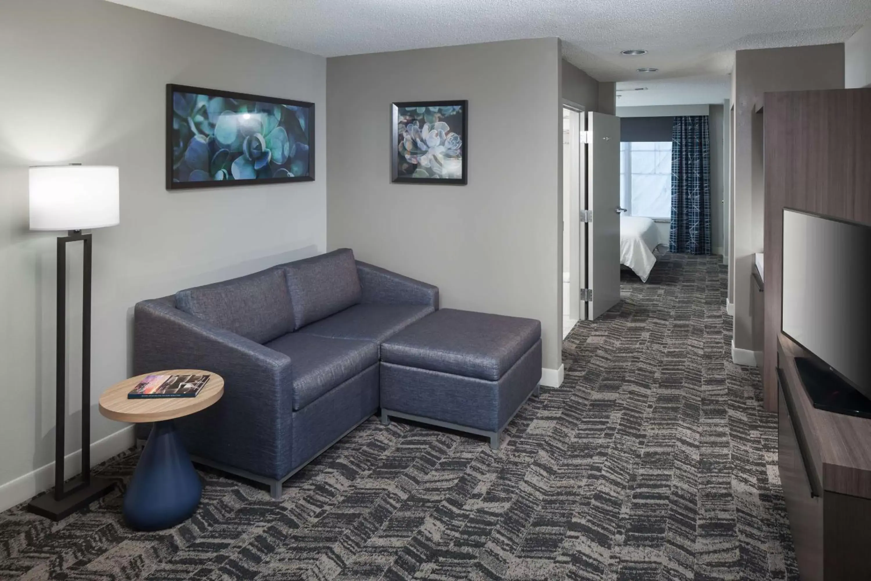 Bedroom, Seating Area in Hilton Garden Inn Hilton Head