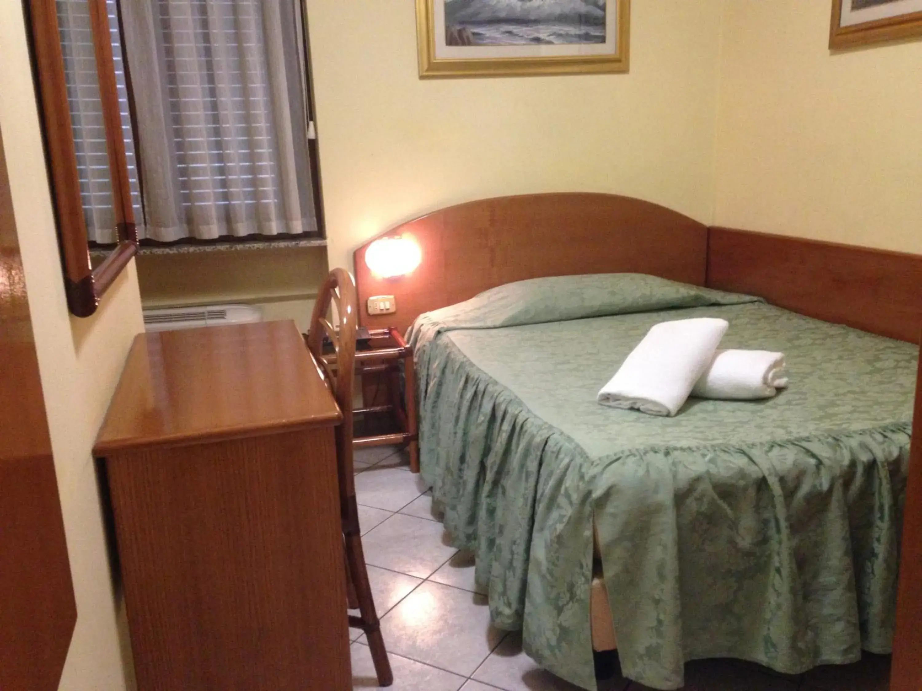 Photo of the whole room, Bed in Hotel La Caravella