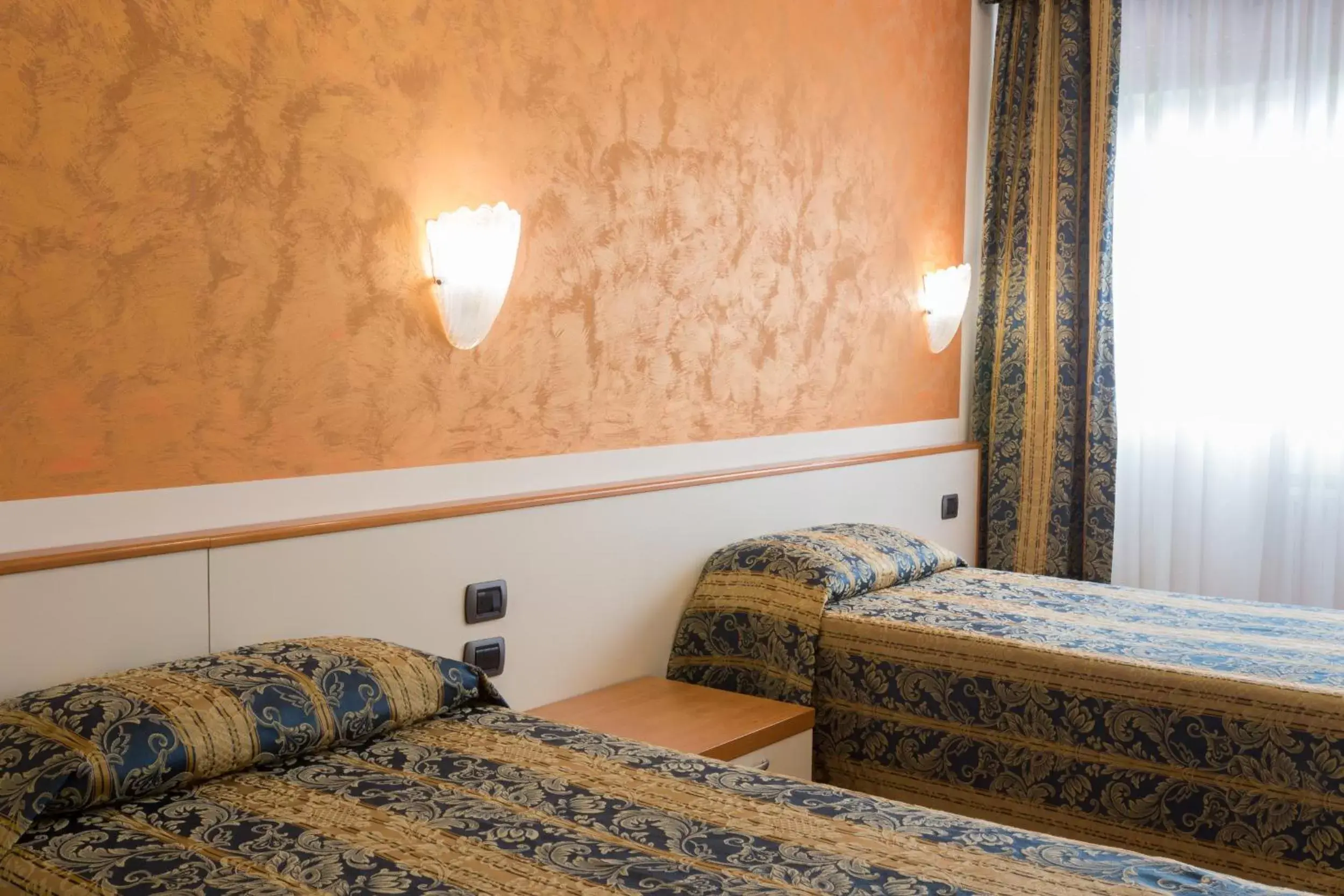 Bedroom, Bed in Hotel Airmotel