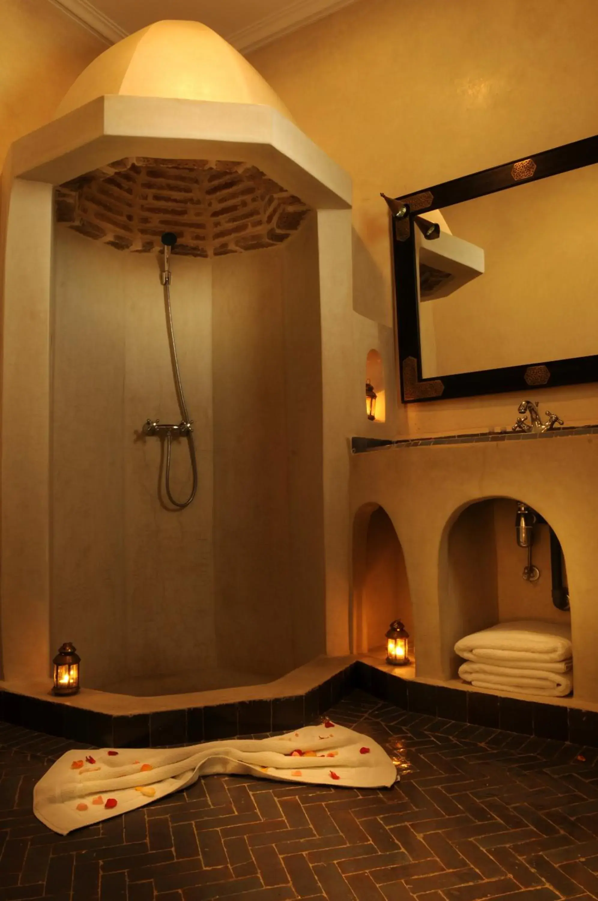 Bathroom in Riad Les Hibiscus