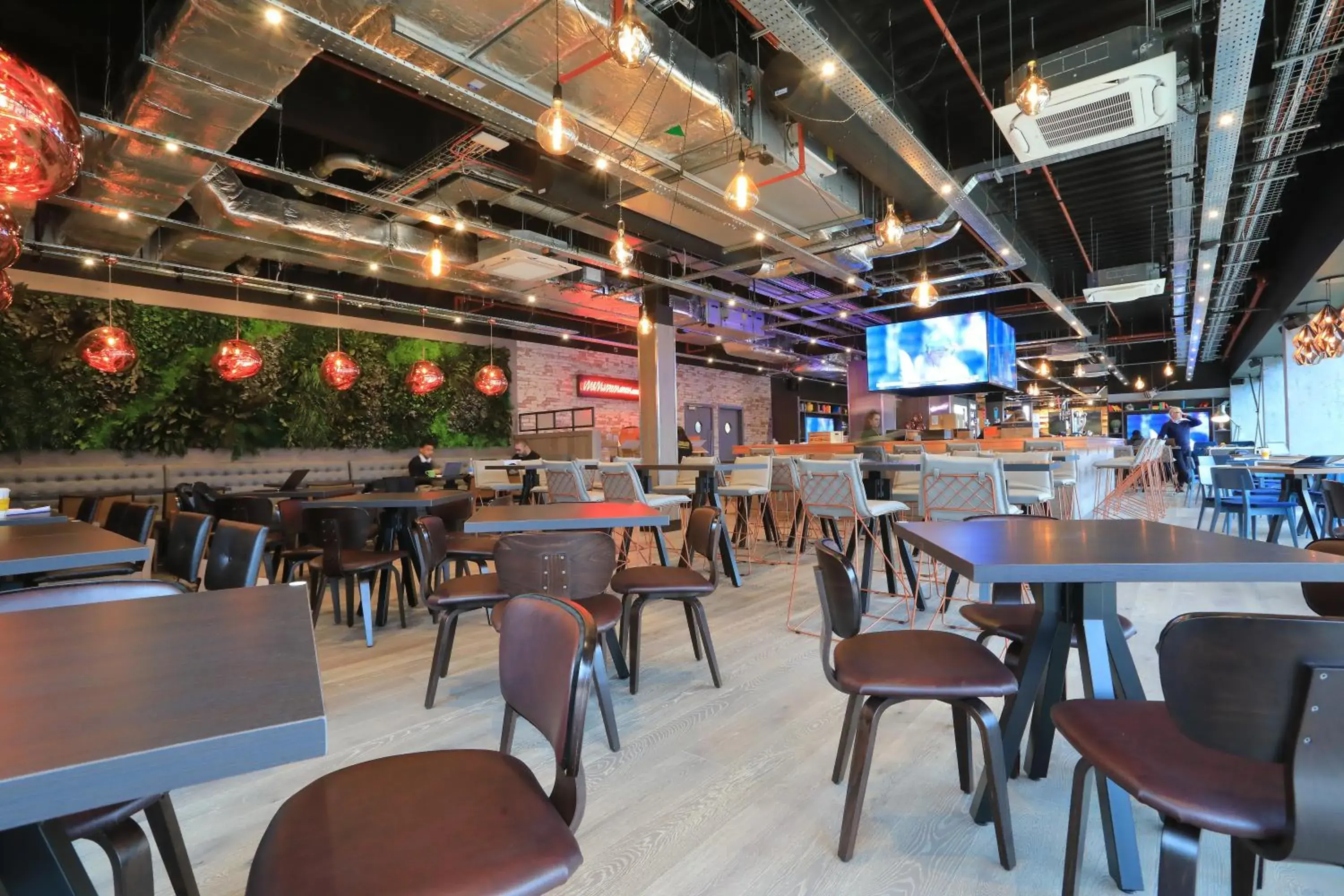 Restaurant/places to eat in Village Hotel Basingstoke Restaurant/places to eat in Village Hotel Basingstoke