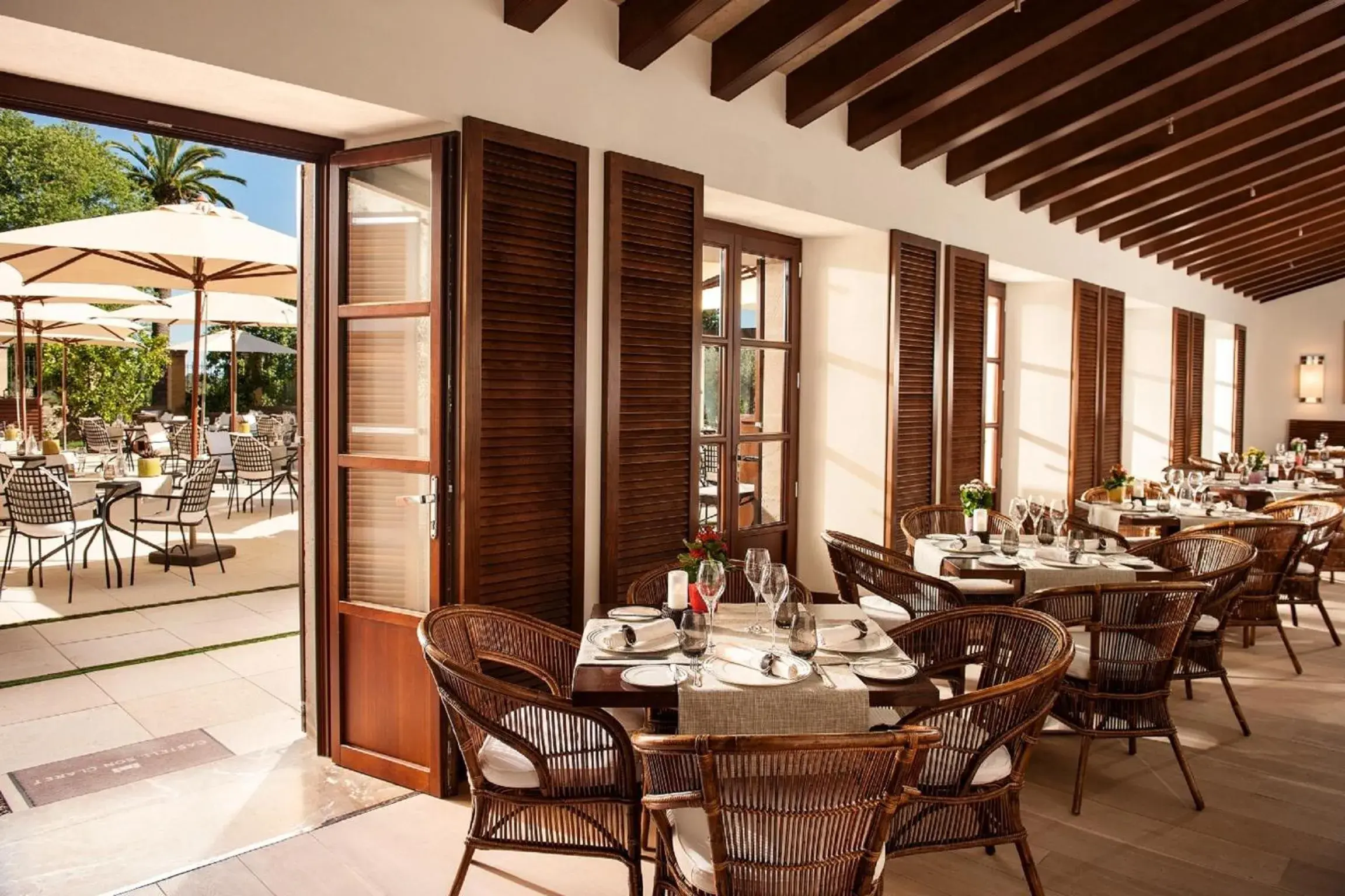 Patio, Restaurant/Places to Eat in Castell Son Claret - The Leading Hotels of the World