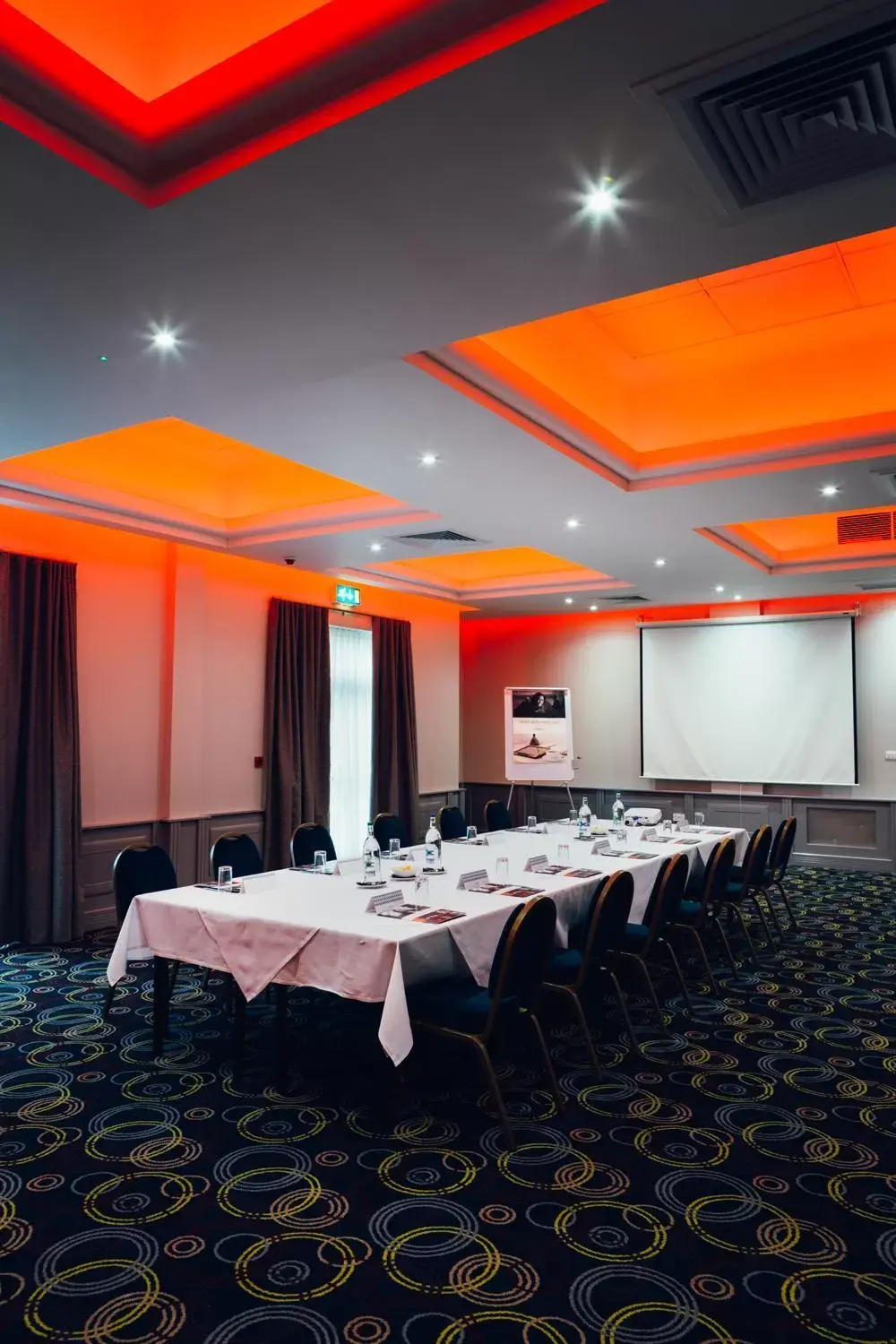 Banquet/Function facilities in Mercure Letchworth Hall Hotel
