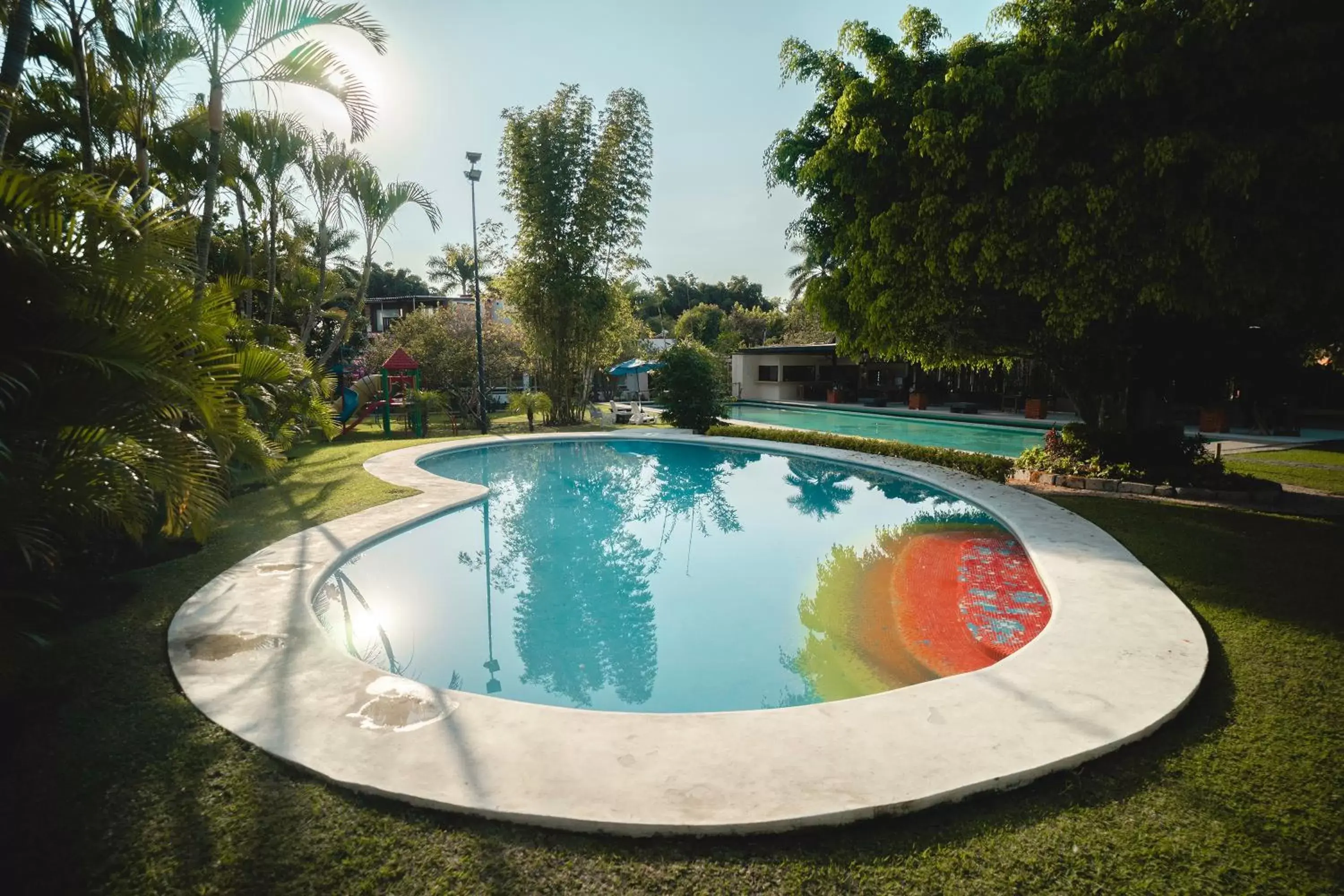 Game Room, Swimming Pool in Hotel Quinta Moctezuma