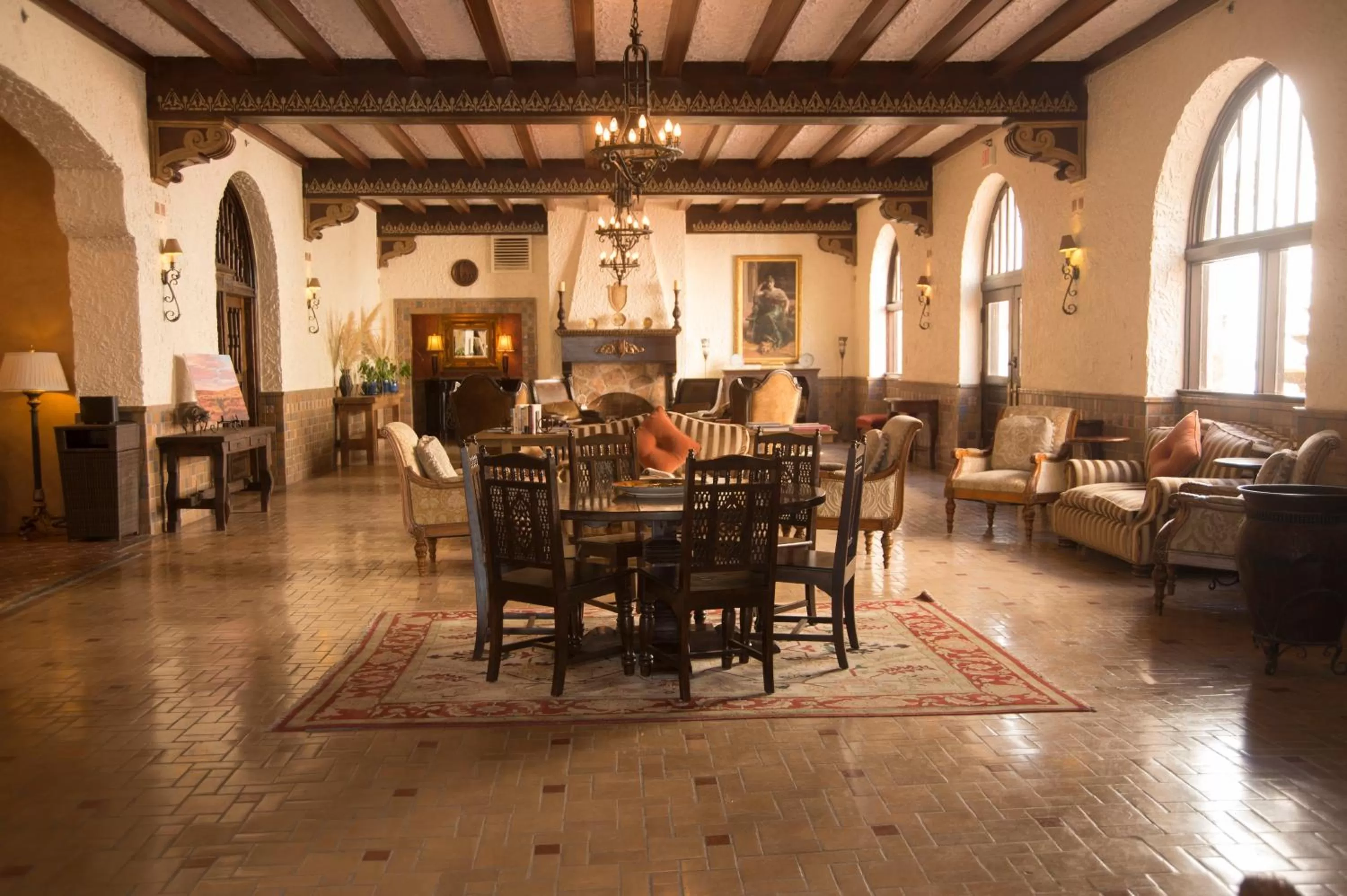 Communal lounge/ TV room in The Holland Hotel