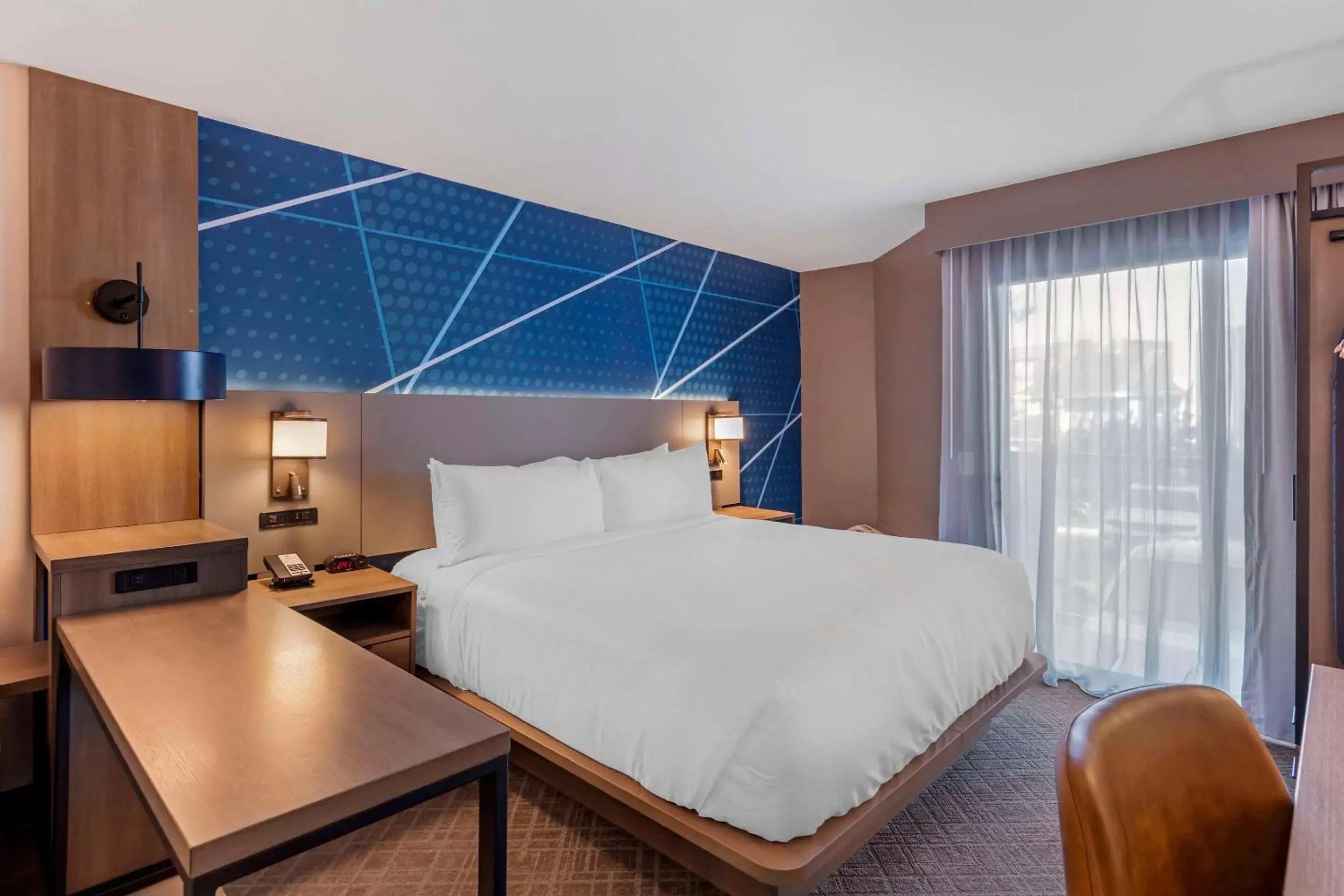 Bedroom, Bed in Quality Inn & Suites Irvine Spectrum