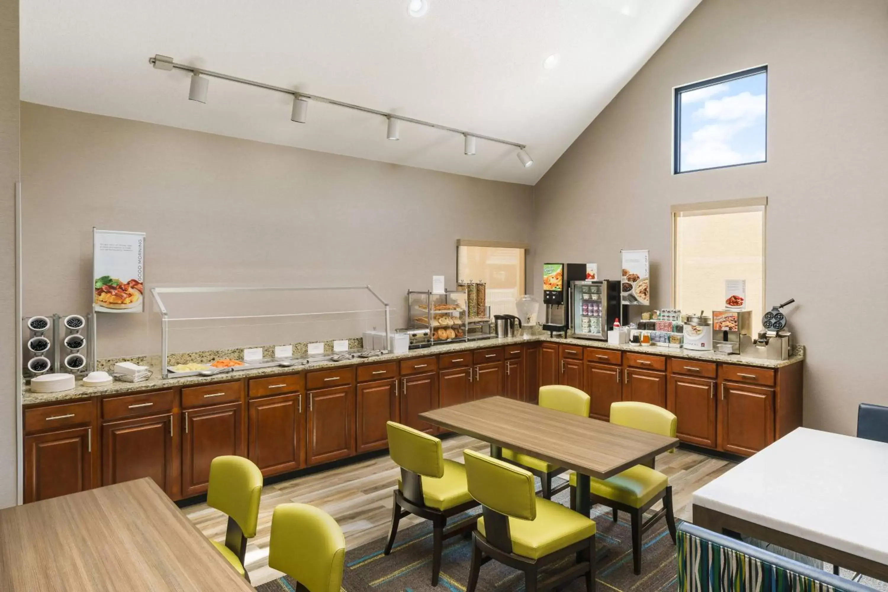 Breakfast, Restaurant/Places to Eat in Residence Inn Hartford Windsor