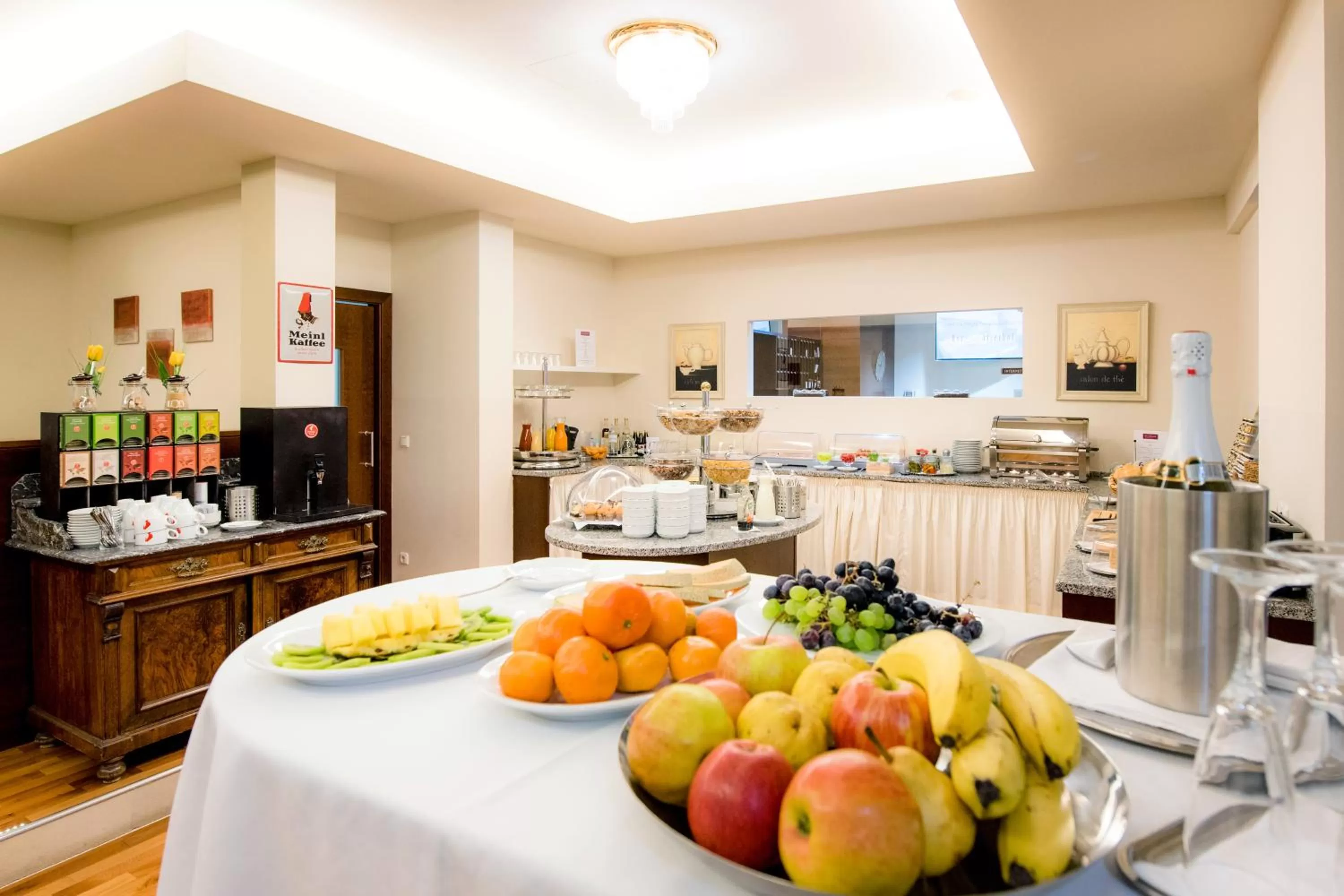 Breakfast in Der Kaiserhof Ried