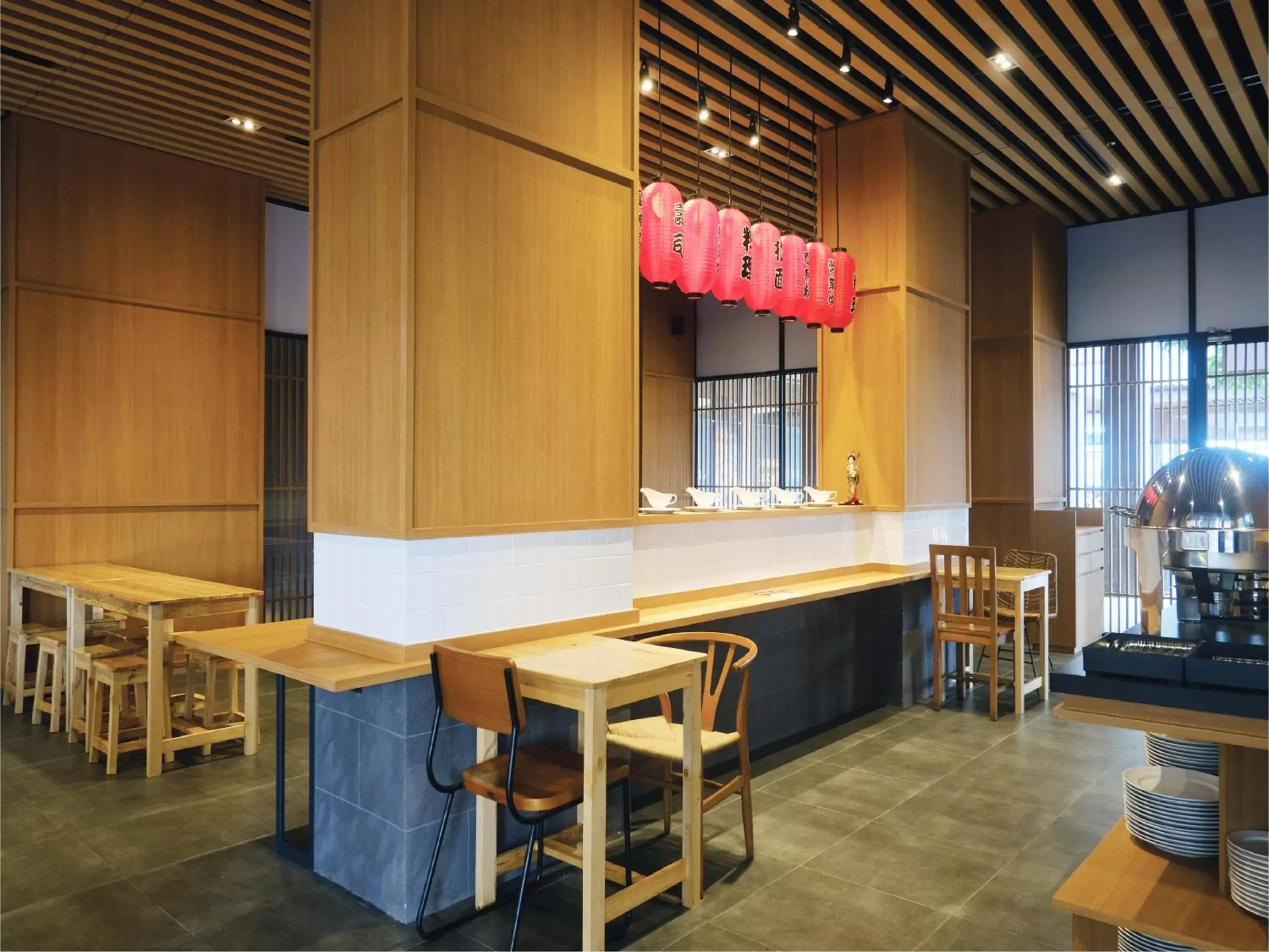 Restaurant/places to eat in Hotel Osaka PIK2 Restaurant/places to eat in Hotel Osaka PIK2