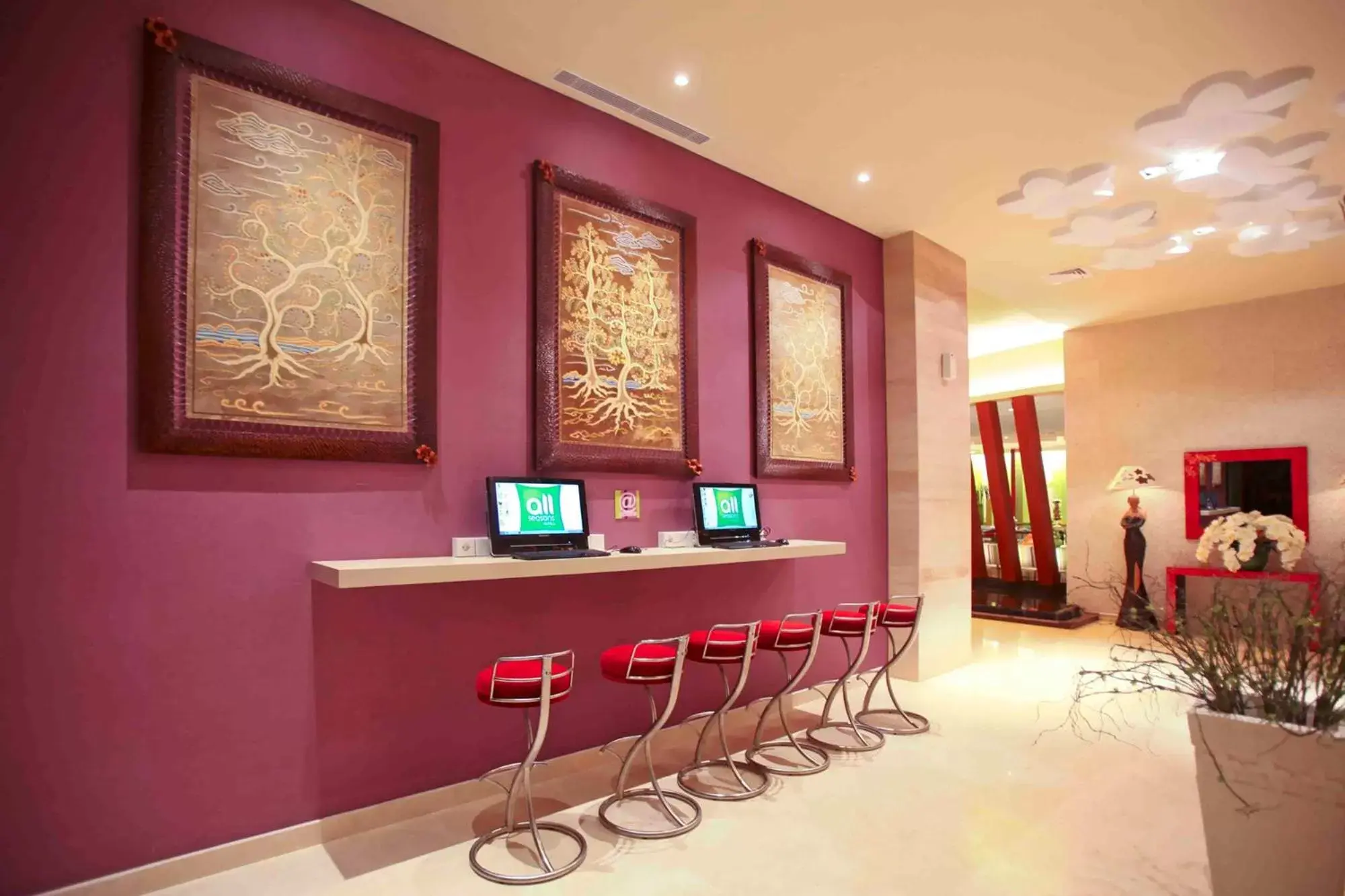 TV and multimedia in Ibis Styles Bali Denpasar