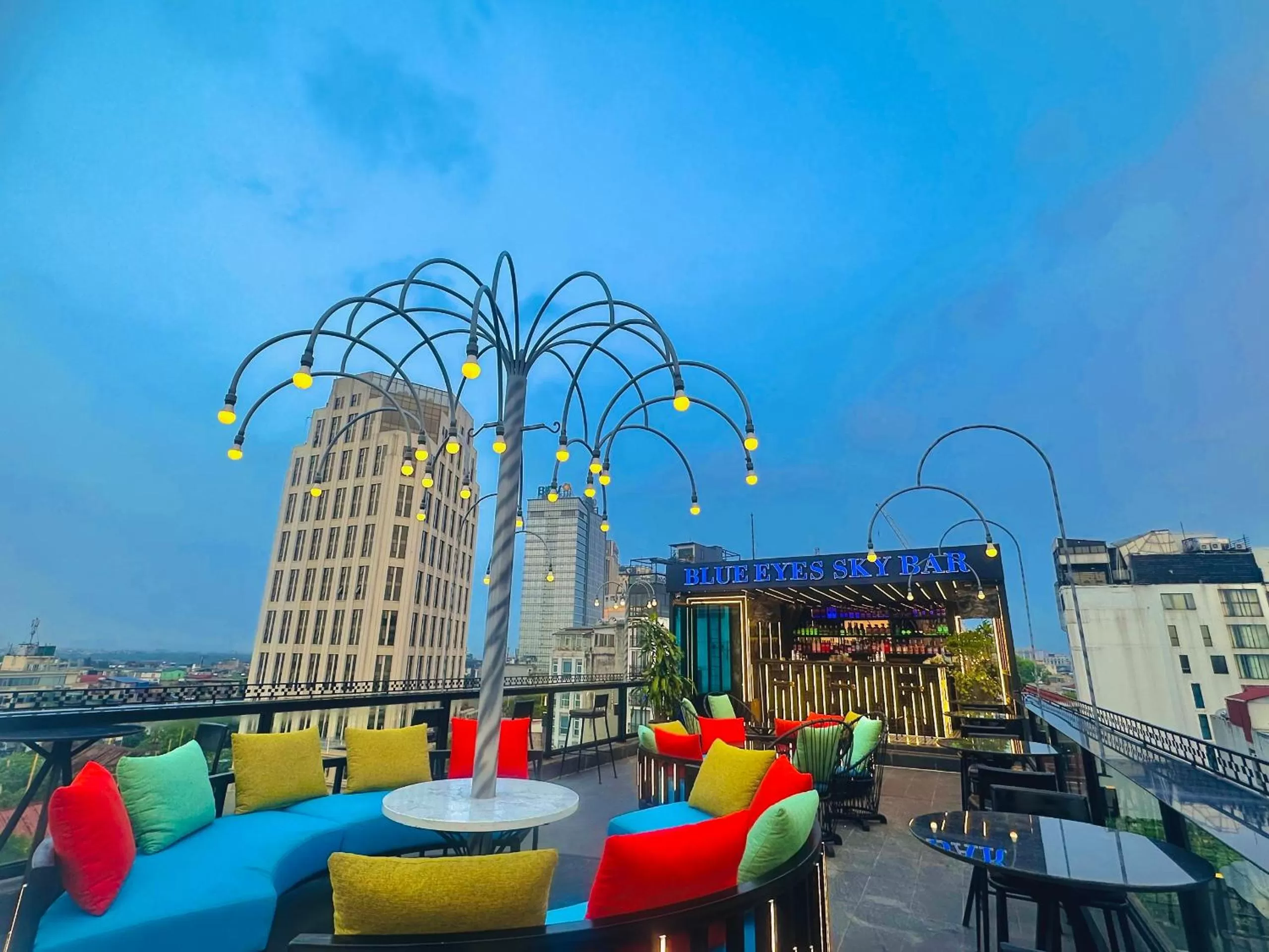 Lounge or bar in Shining Central Hotel & Spa