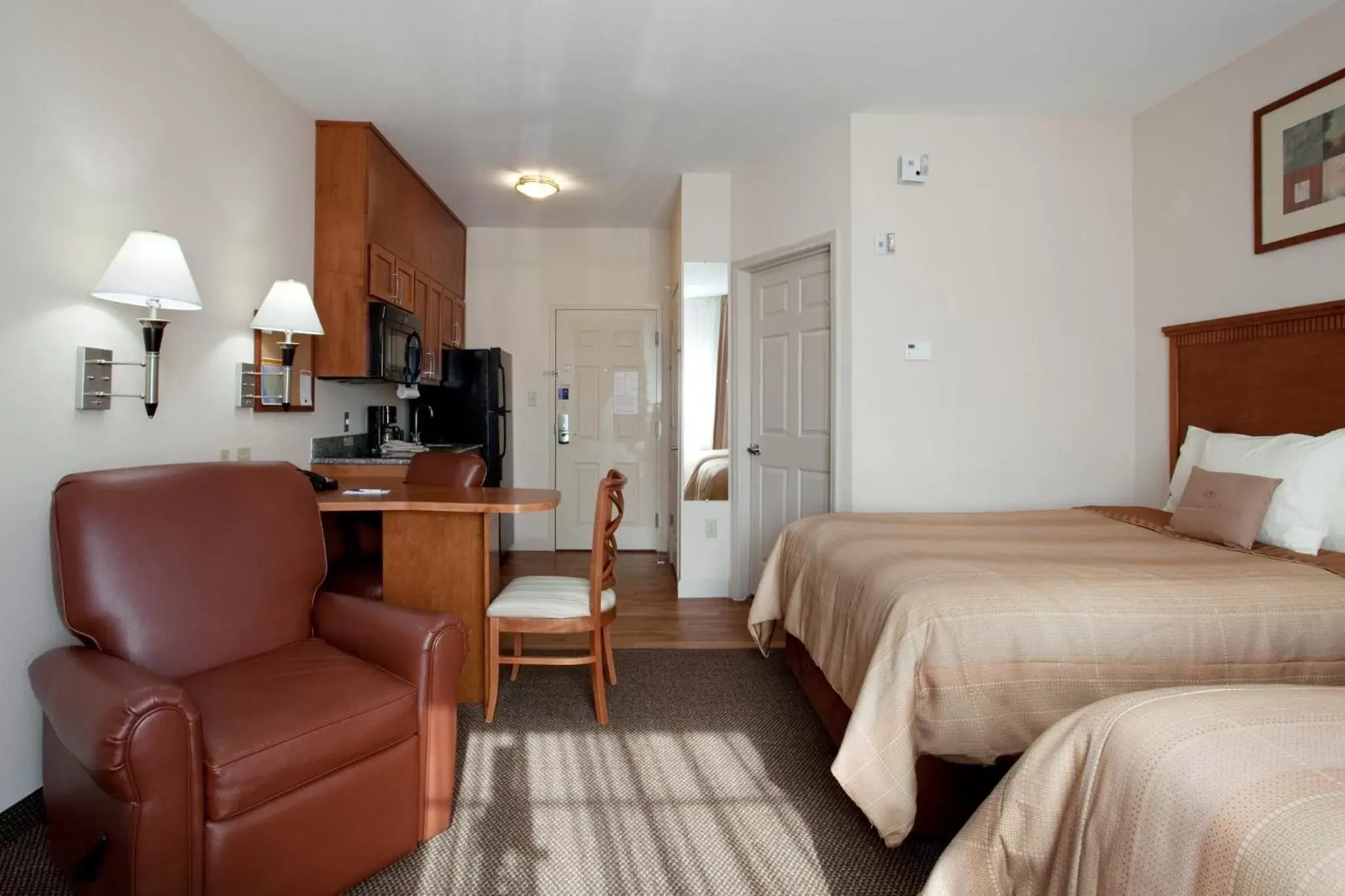 Bedroom in Candlewood Suites New Iberia, an IHG Hotel