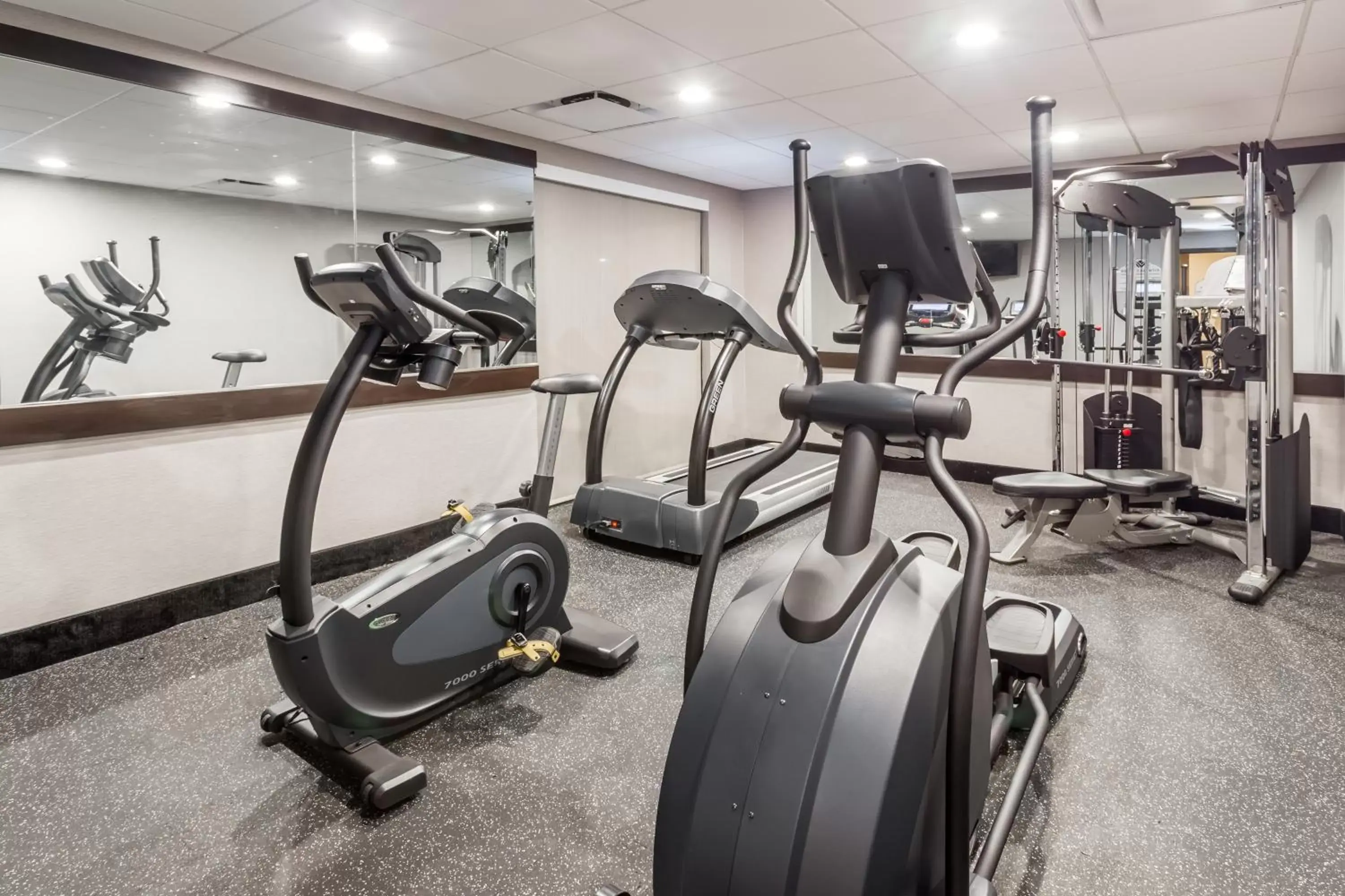 Fitness centre/facilities in Wingate by Wyndham, Universal Studios - Free Theme Park Shuttle Fitness centre/facilities in Wingate by Wyndham, Universal Studios - Free Theme Park Shuttle