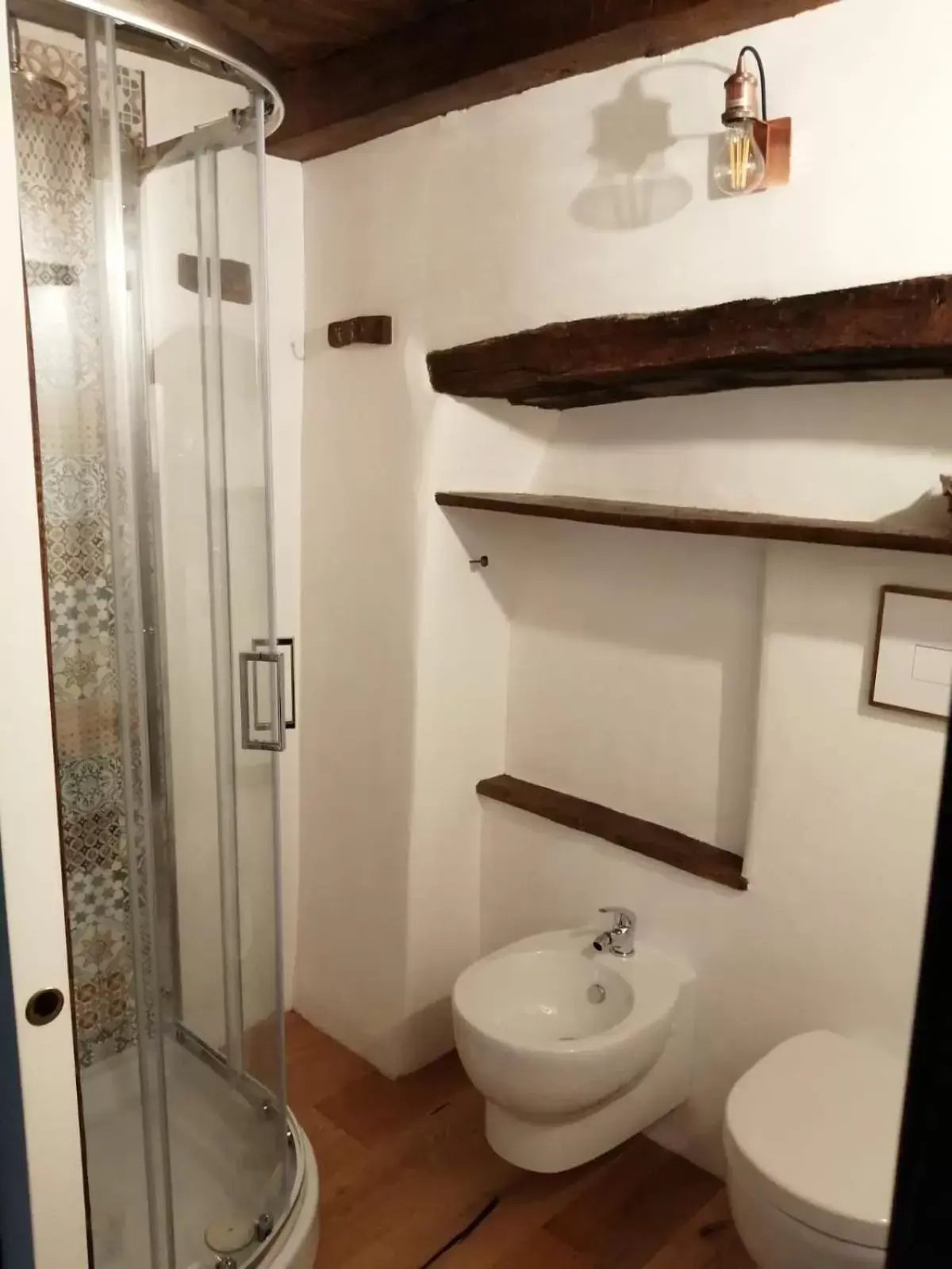 Bathroom in B&B e Home Restaurant S'ispera Monolocale uso esclusivo