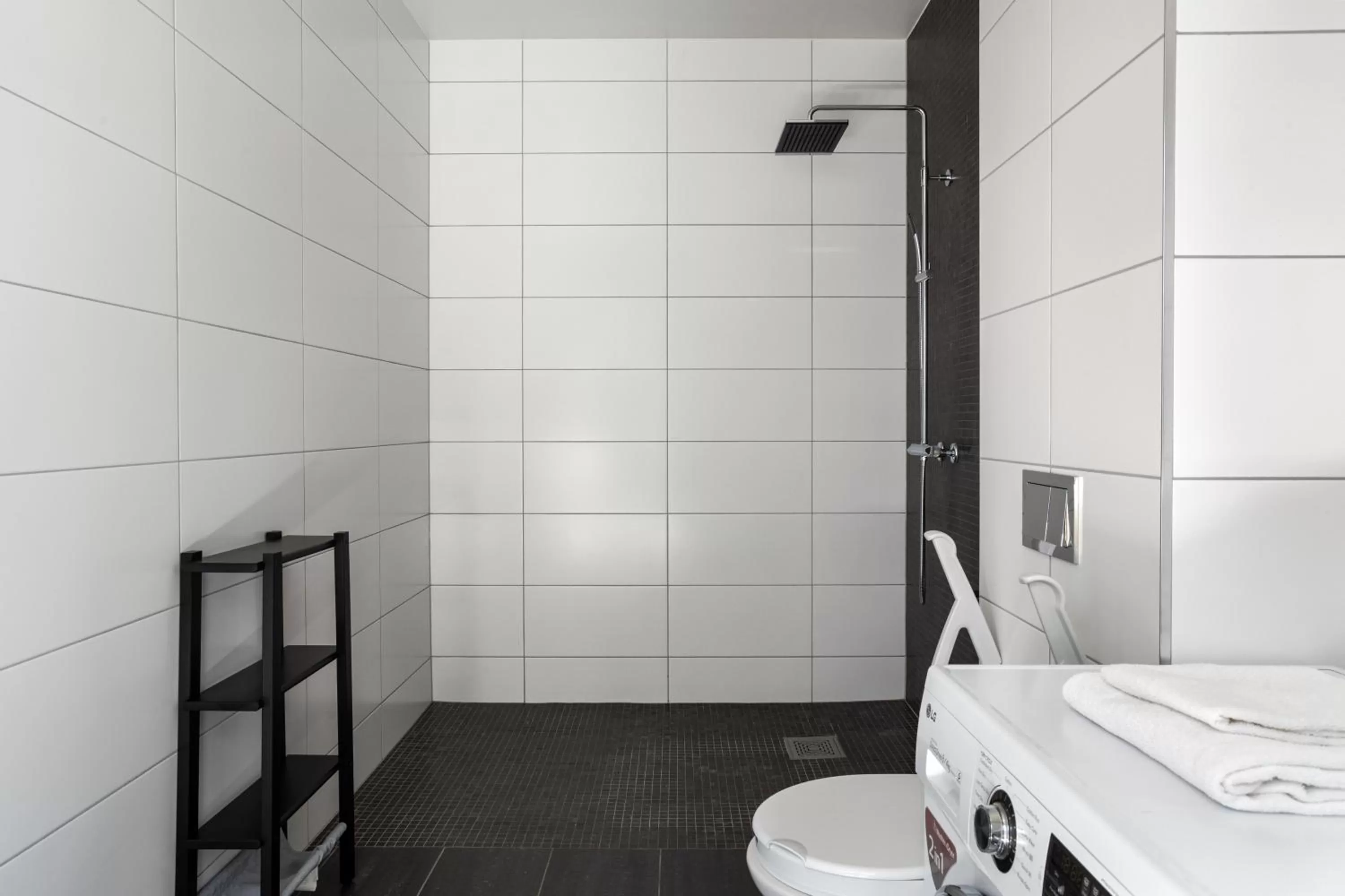 Shower in Numa Oslo Topp